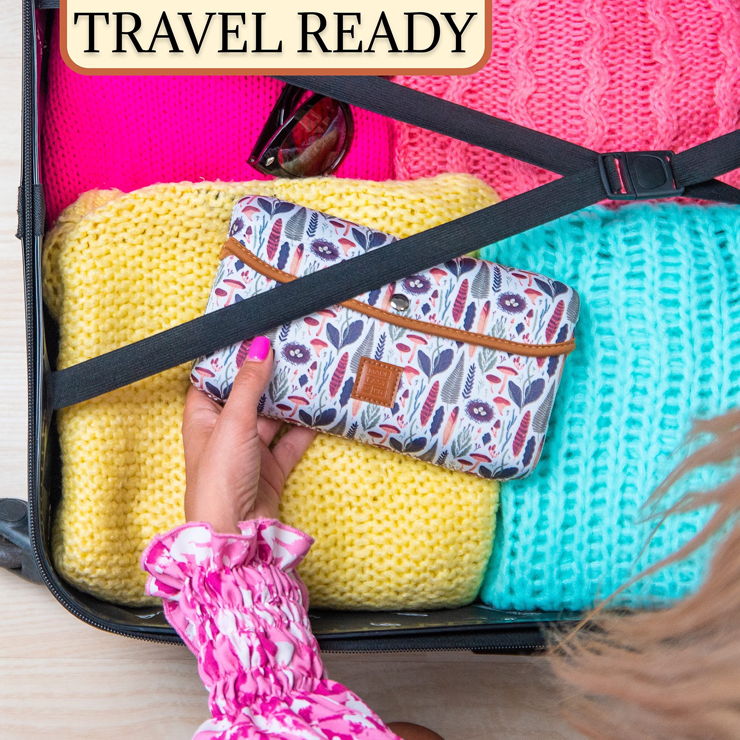 7-Day Large Pill Organizer with 28 Compartments - Neoprene Travel Case for Daily Medicine & Vitamin Storage (Morning, Noon, Evening, Bedtime) - Perfect for Weekly Medication Management & Travel (Brown Woods)