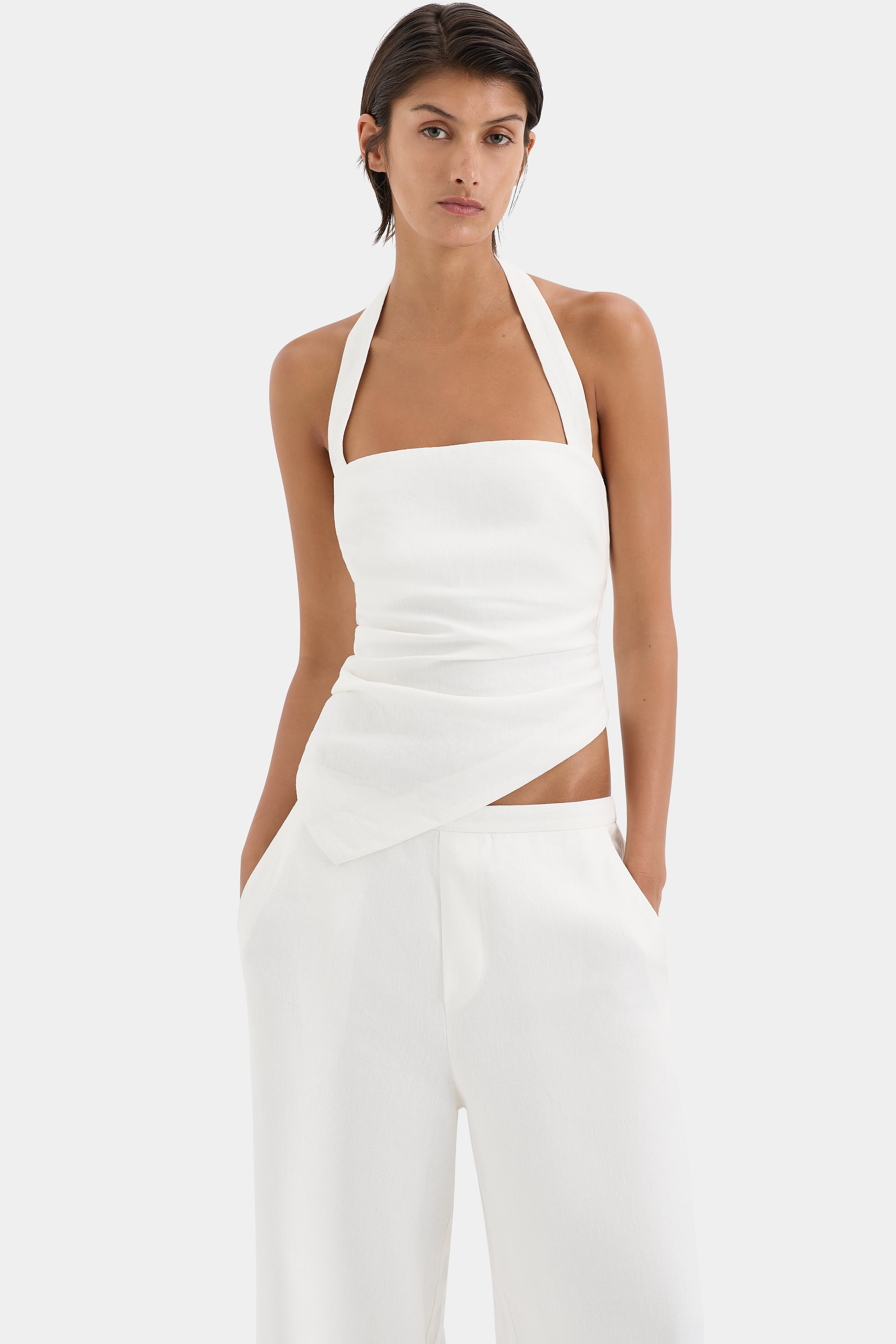 Elegant Dorian Halter Top for Women - Stylish Summer Crop Tops for Casual Outings & Beach Vacations