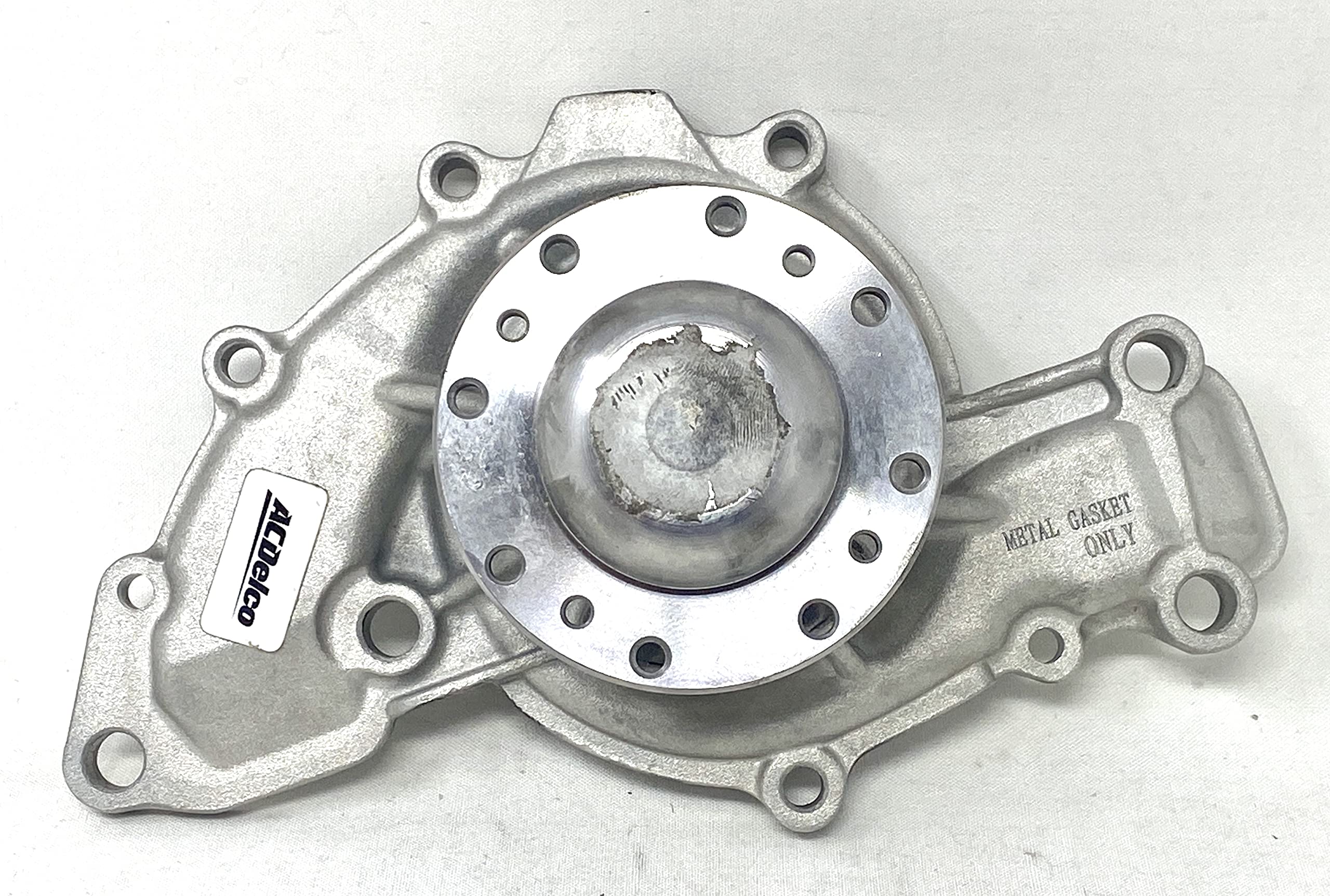 General Motors Water Pump Kit W 19209288 - Replacement for GM Vehicles, High-Performance Cooling System Part for Trucks & SUVs | Ideal for Engine Maintenance & Overheating Prevention