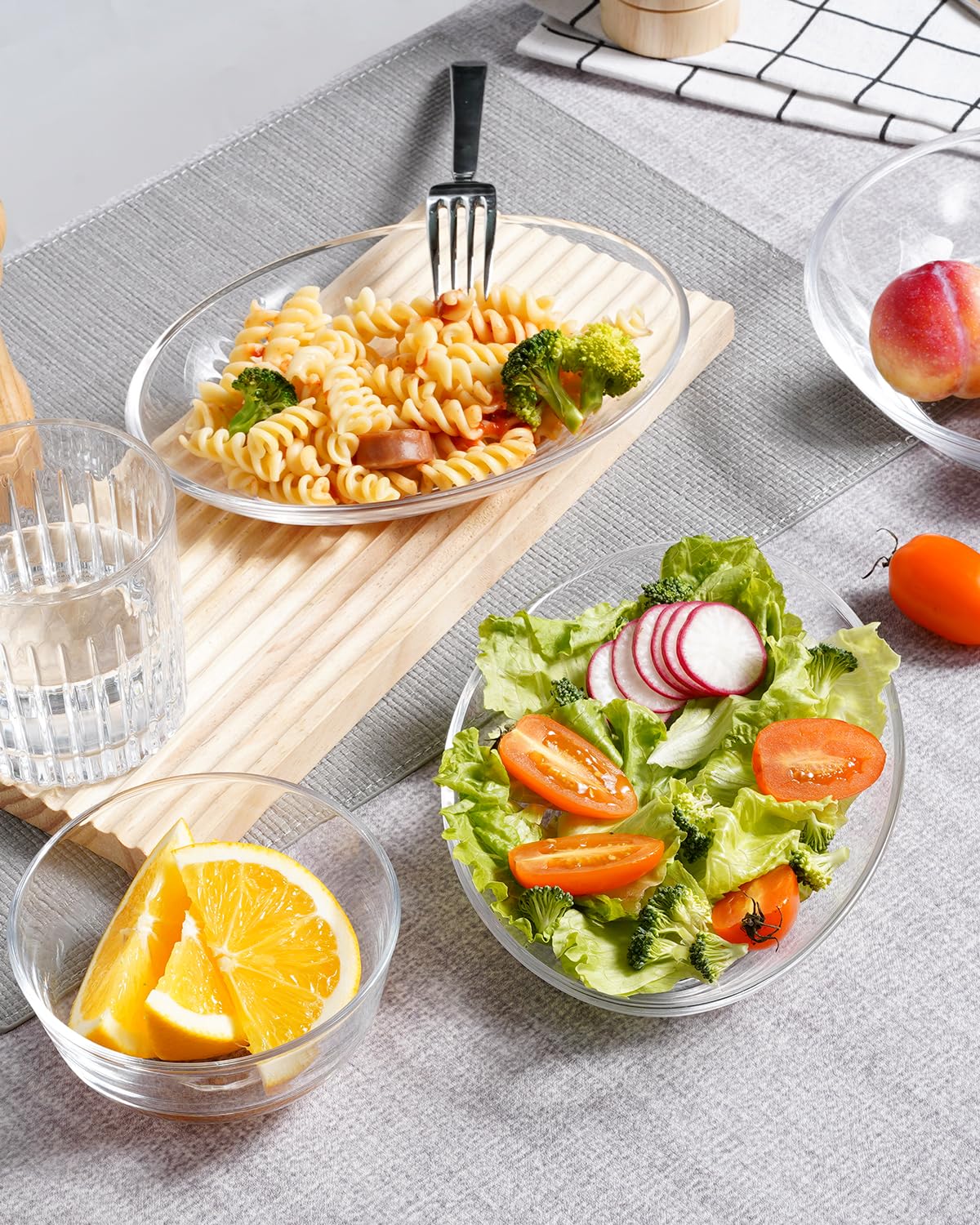 NUTRIUPS 2-Pack Small Tempered Glass Serving Plates - 7.7 x 5.5 Inch Oval Glass Appetizer Plates, Mini Salad Plates Set for Desserts, Side Dishes & Party Snacks - Perfect for Dinner Parties, Tea Time & Home Entertaining
