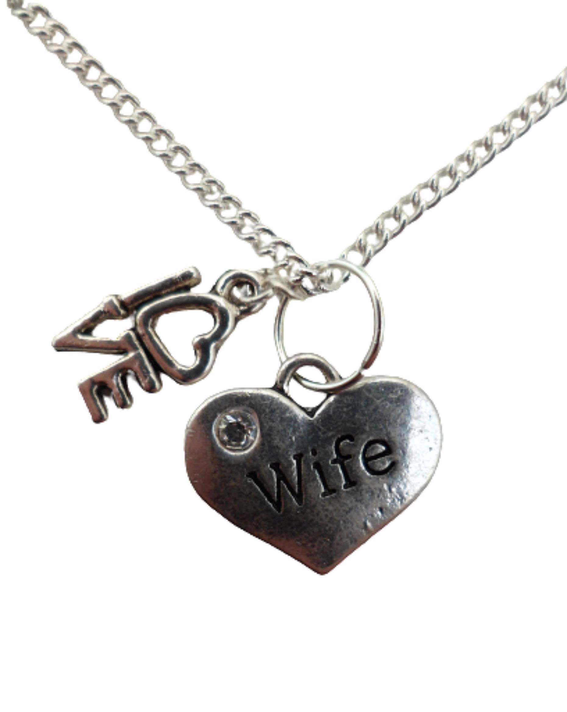 Sterling Silver Plated Heart Pendant Necklace for Women - Romantic Gift for Wife, Girlfriend, Anniversary & Valentine's Day - Perfect for Date Nights & Special Occasions