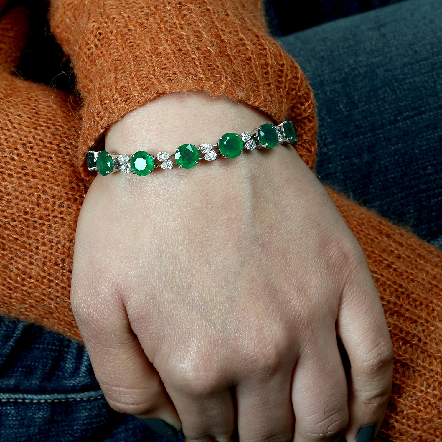 Faceted Emerald Pear Cut Diamond Prong Set 18k White Gold Link Designer Bracelet - Perfect for Weddings, Anniversaries & Special Occasions