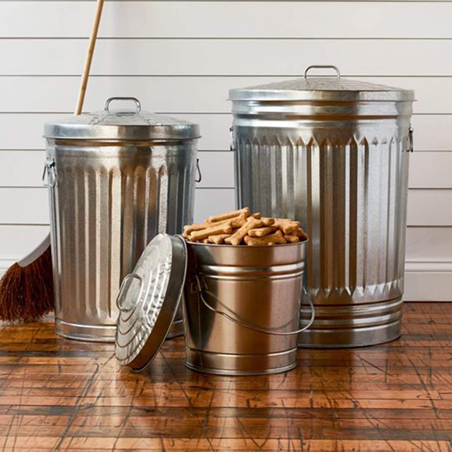 Behrens 6210 10-Gallon Galvanized Steel Trash Can - Heavy Duty Outdoor Garbage Bin for Home, Garage, Office & Commercial Use