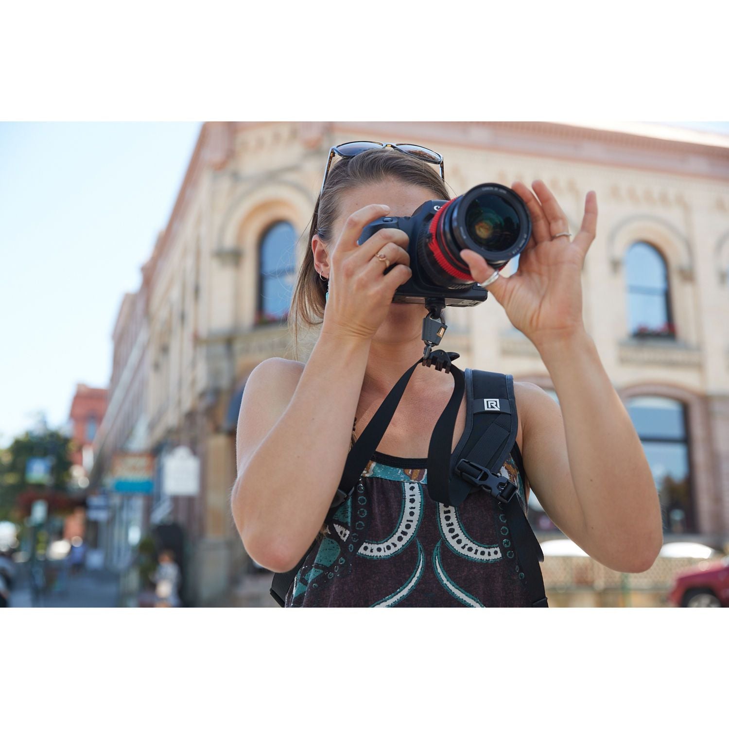 BlackRapid Curve Breathe Camera Strap - Comfortable & Adjustable DSLR/SLR Neck Strap for Photographers - Perfect for Travel, Hiking & Outdoor Photography