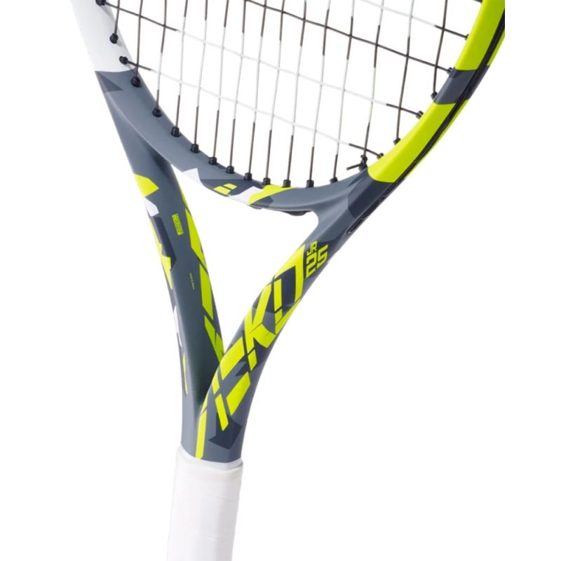 Babolat Aero 26 Inch Junior Tennis Racket - Lightweight Kids Tennis Racquet for Beginners & Youth Players - Perfect for Junior Tennis Training & Matches