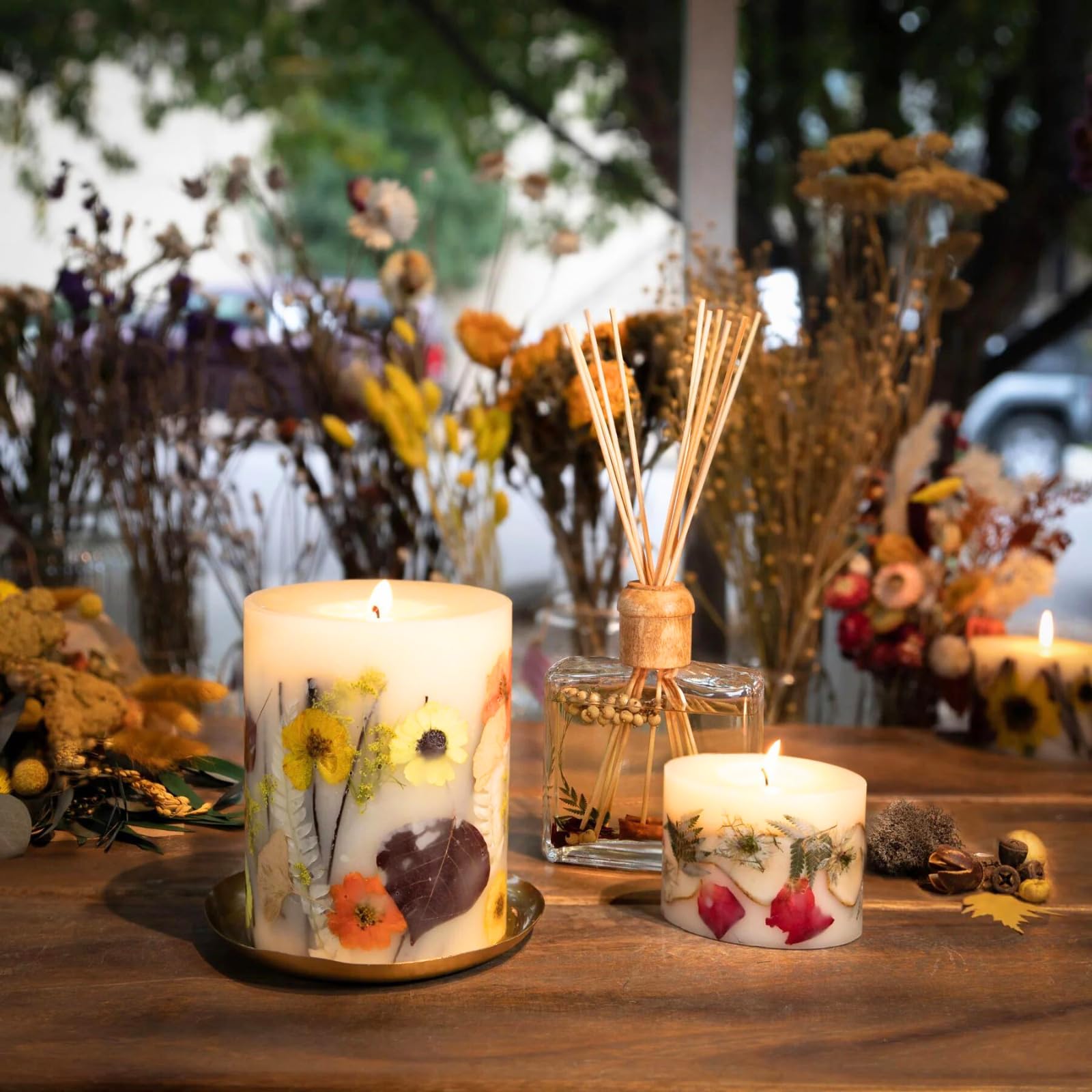 Rosy Rings Honey Tobacco Candle - Aromatherapy & Home Decor for Relaxation