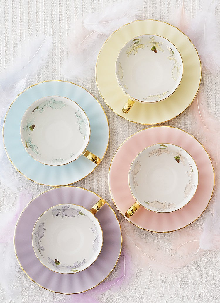 Elegant British Tea Cups Set - Royal Bone China Porcelain Afternoon Tea Cups with Saucers, Premium Ceramic Coffee Cups for English Tea Party, Bridal Shower & Luxury Gift Giving