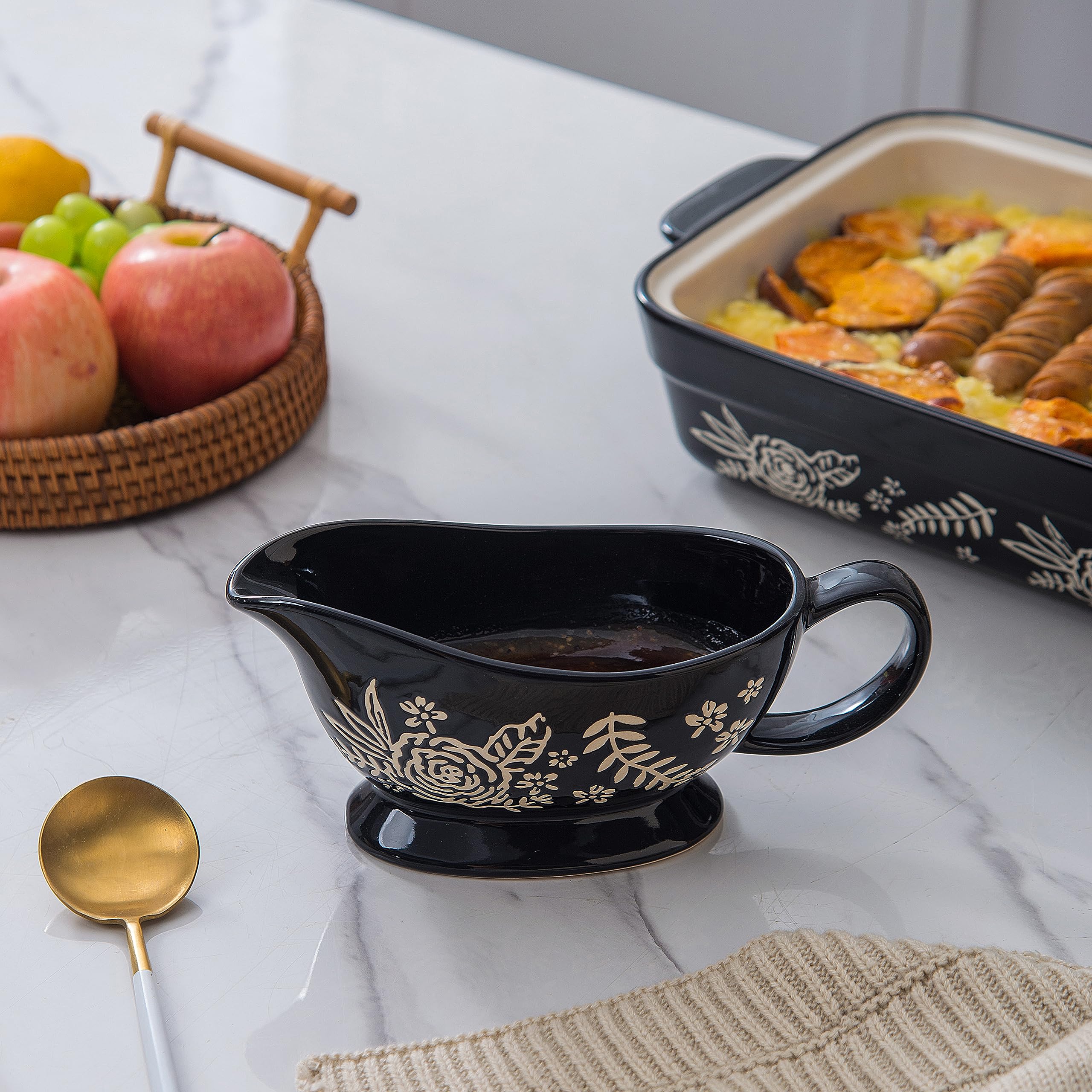 Wisenvoy 20 Oz Porcelain Gravy Boat with Handle - Elegant Sauce Bowl for Thanksgiving, Christmas Dinner & Holiday Entertaining - Perfect for Gravy, Syrup & Dressings