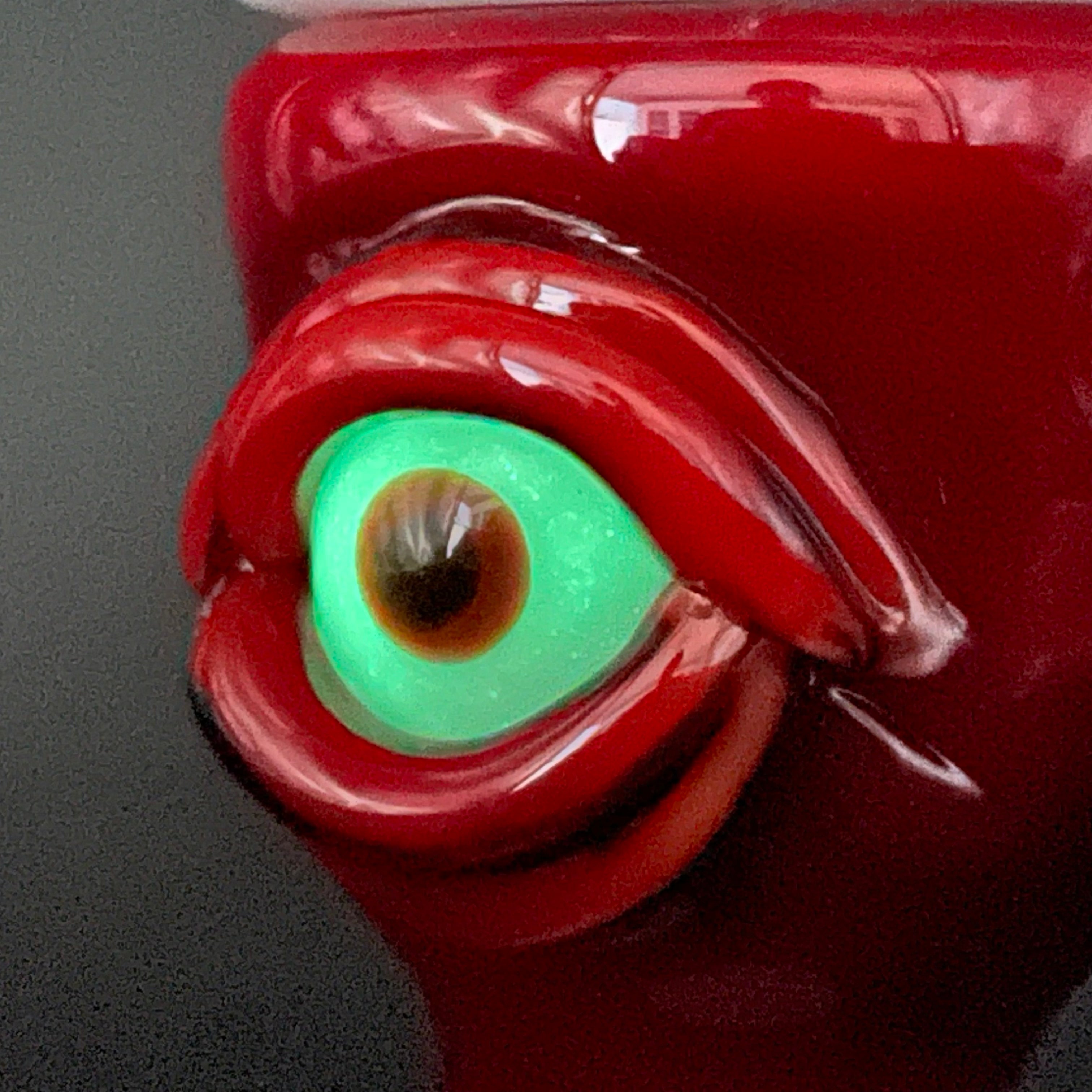 18mm Cyclopean Santa Slide - Fun Christmas Toy for Kids & Collectors | Perfect for Holiday Decorations, Party Favors & Gift Exchanges