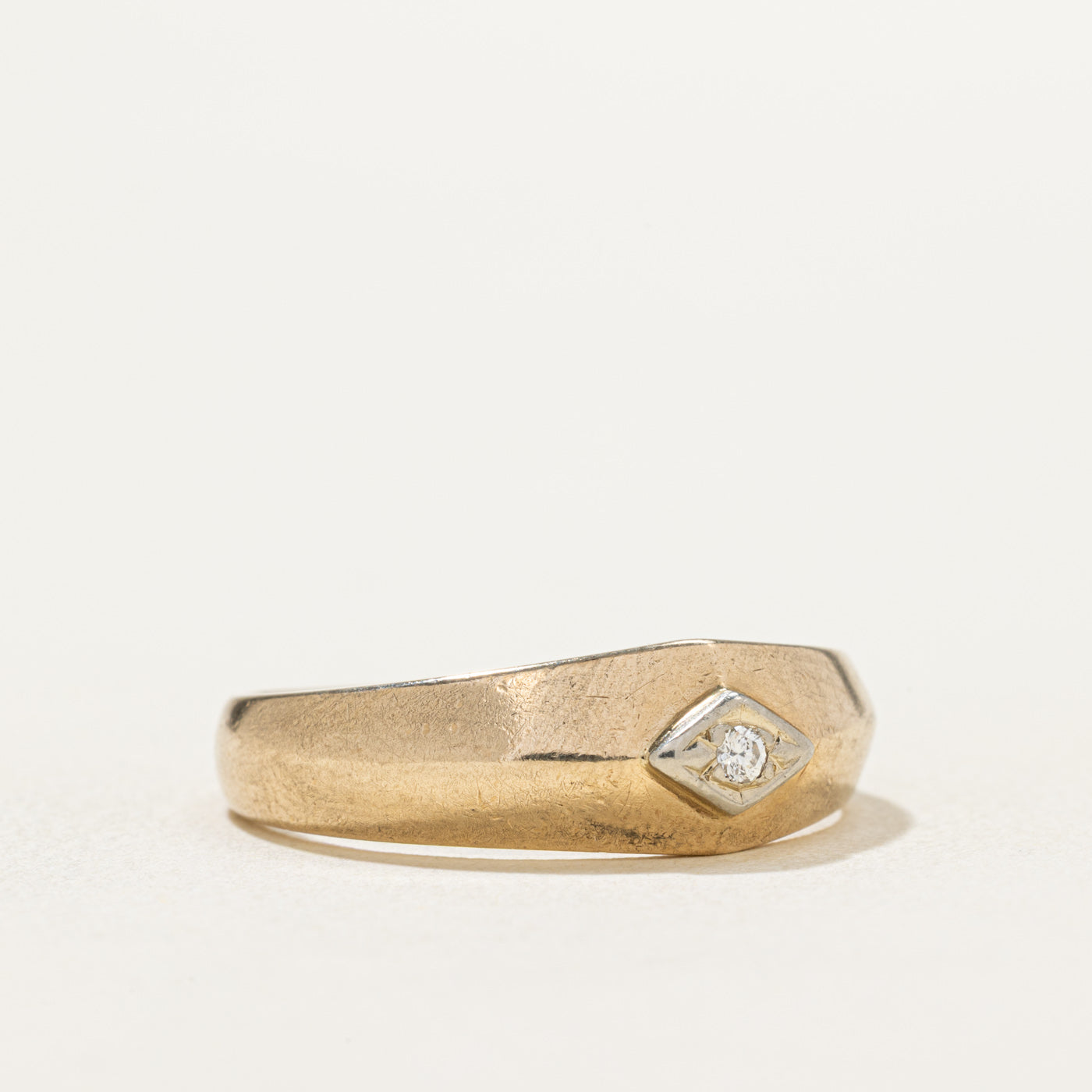 Exquisite 0.03ct Diamond Pentagon Knife Edge Ring - Size 11.25 - Elegant Geometric Wedding Band, Anniversary Gift for Her - Perfect for Engagements, Special Occasions & Everyday Luxury Jewelry