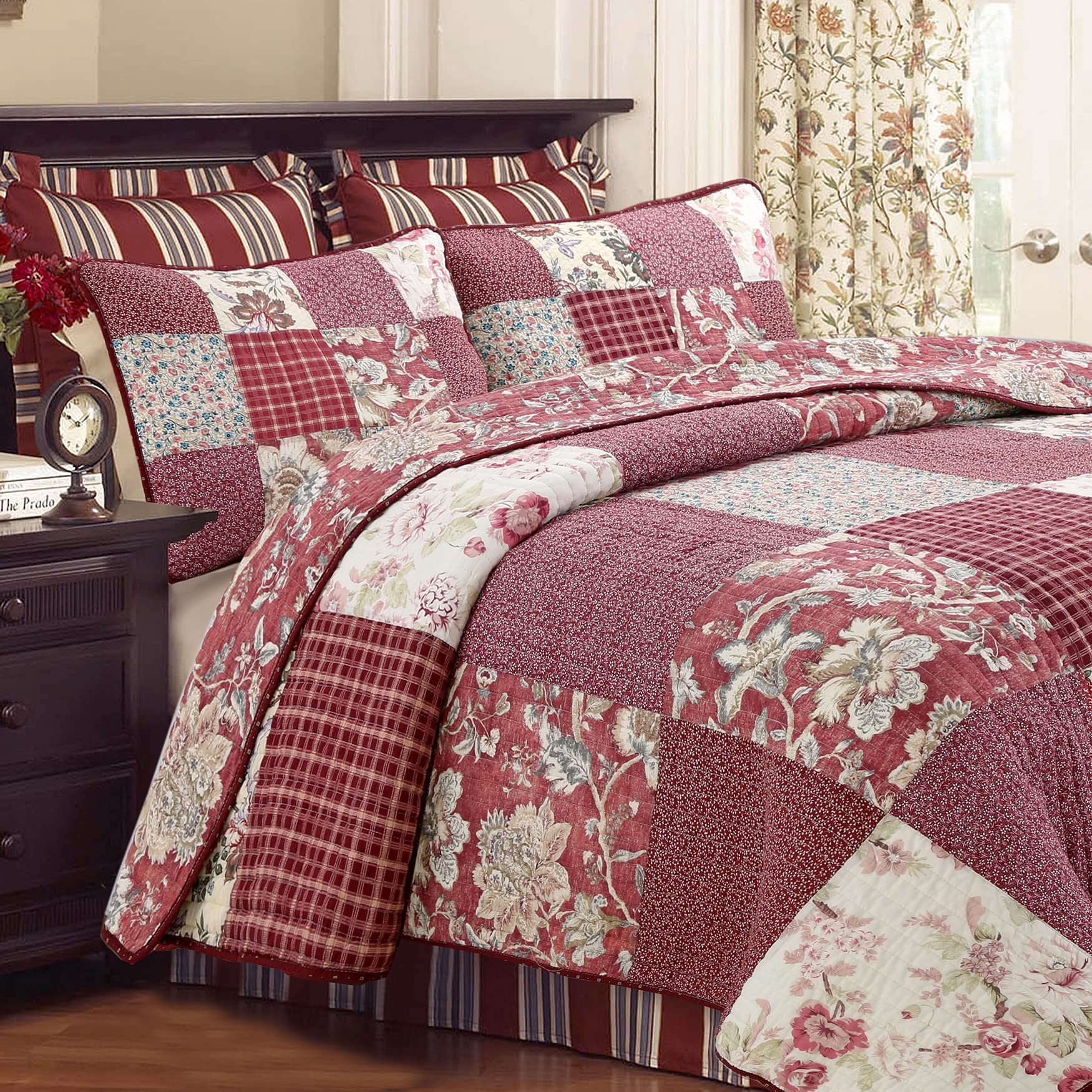 Red Tones Patchwork Quilt Set 3Pieces - 100% Cotton Bedding Set for Full/Queen Size Bed - Cozy Bedroom Decor for Winter Warmth & Farmhouse Style