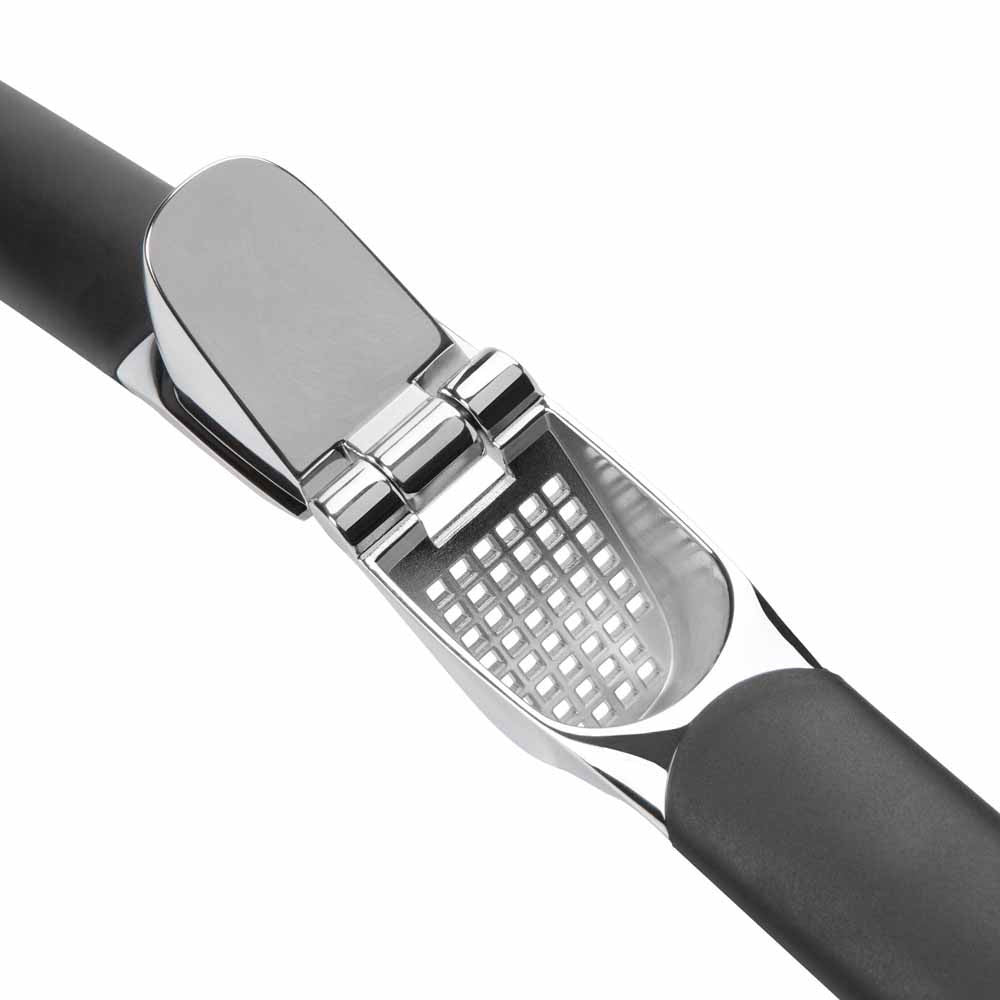 OXO Stainless Steel Garlic Press - Easy Squeeze & Clean, Rust-Proof Kitchen Gadget for Mincing Garlic, Ginger & Herbs - Perfect for Cooking, Meal Prep & Healthy Recipes