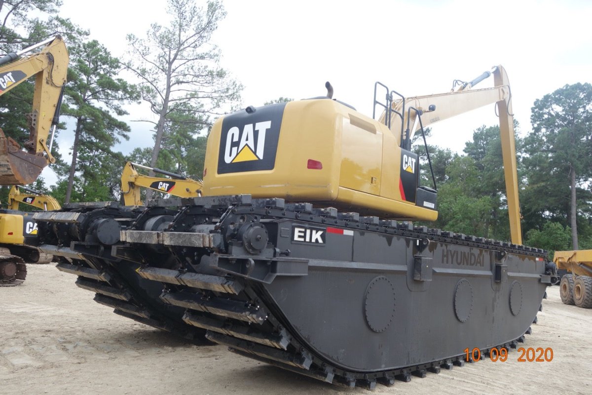 2012 Caterpillar Excavator with 7388 Hours - Heavy Duty Construction Equipment for Mining, Digging & Demolition Projects