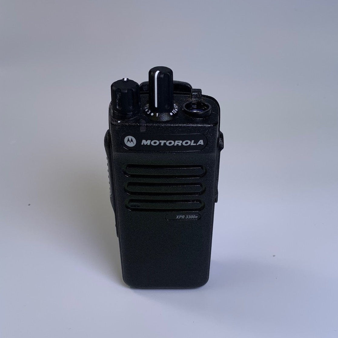 Motorola XPR3300e AAH02JDC9VA1AN MOTOTRBO VHF Two-Way Portable Radio - Reliable Communication for Construction, Security & Outdoor Adventures