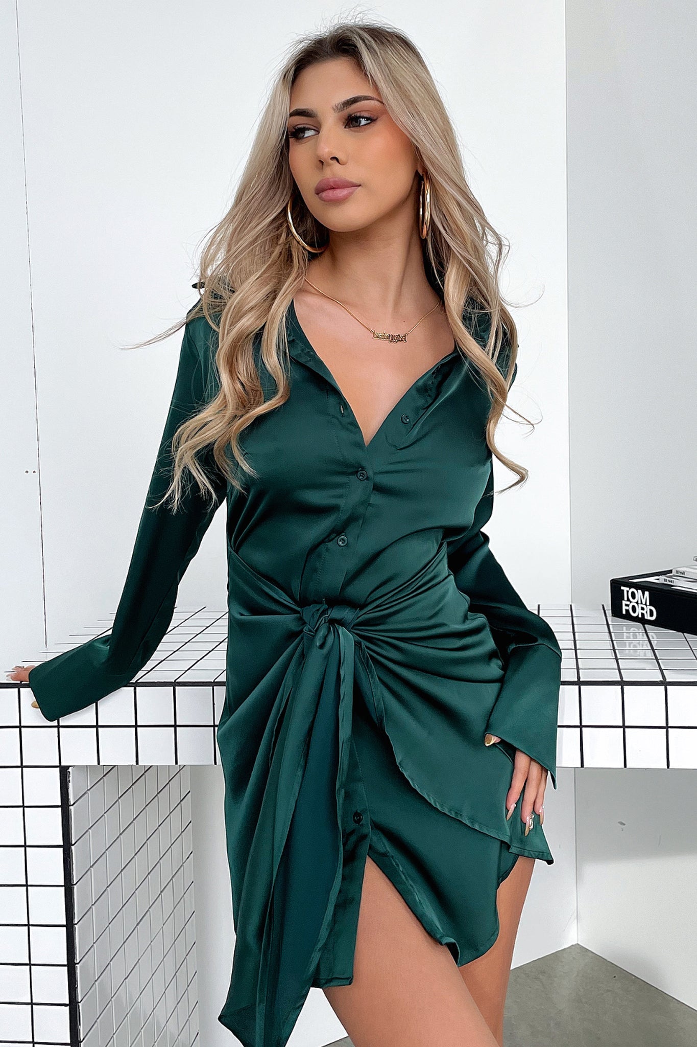 Alexa Dress in Emerald Green - Elegant Women's Party & Evening Gown for Weddings, Cocktail Events & Special Occasions