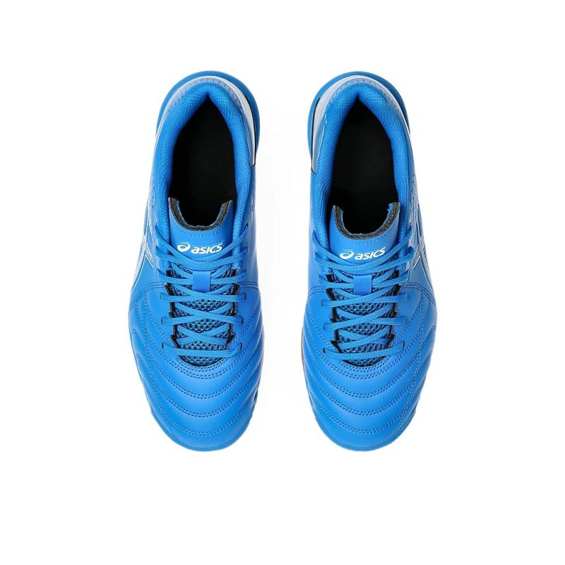 ASICS Calcetto WD 9 Indoor Soccer Shoes - Lightweight Football Cleats for Men - Perfect for Futsal, Indoor Training & Court Sports