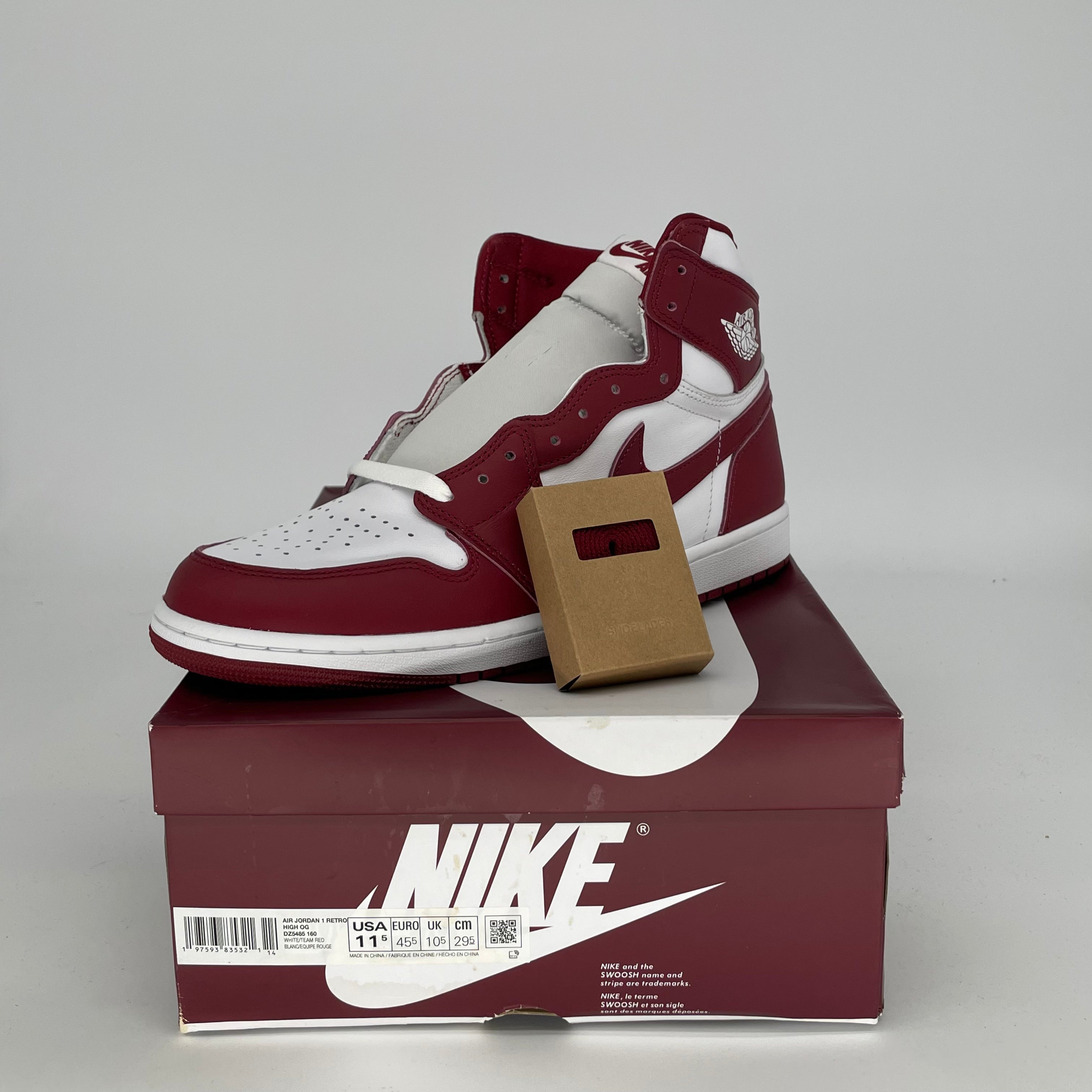 AIR JORDAN 1 ARTISANAL TEAM RED MEN'S BASKETBALL SHOES SIZE 11.5 DZ5485-160 - Perfect for Streetwear, Sneaker Collecting & Casual Fashion