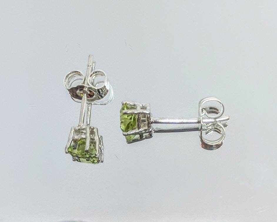 Solid Sterling Silver or 14K White/Yellow/Rose Gold 8mm Heart Peridot Earrings - VVS Eye Clean, August Birthstone Jewelry for Women - Perfect Gift for Anniversary, Birthday & Mother's Day
