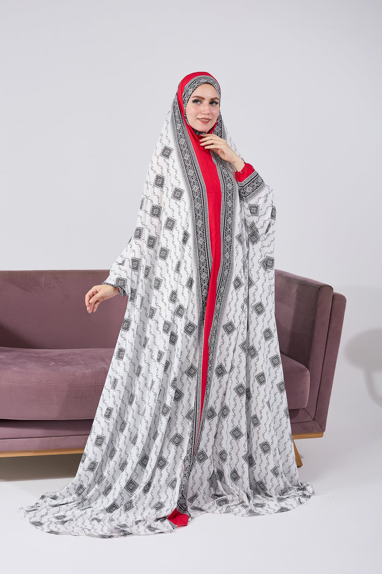 Elegant Arij Satin Prayer Gown with Ornate Black & White Print - Perfect for Islamic Prayer, Religious Ceremonies & Special Occasions
