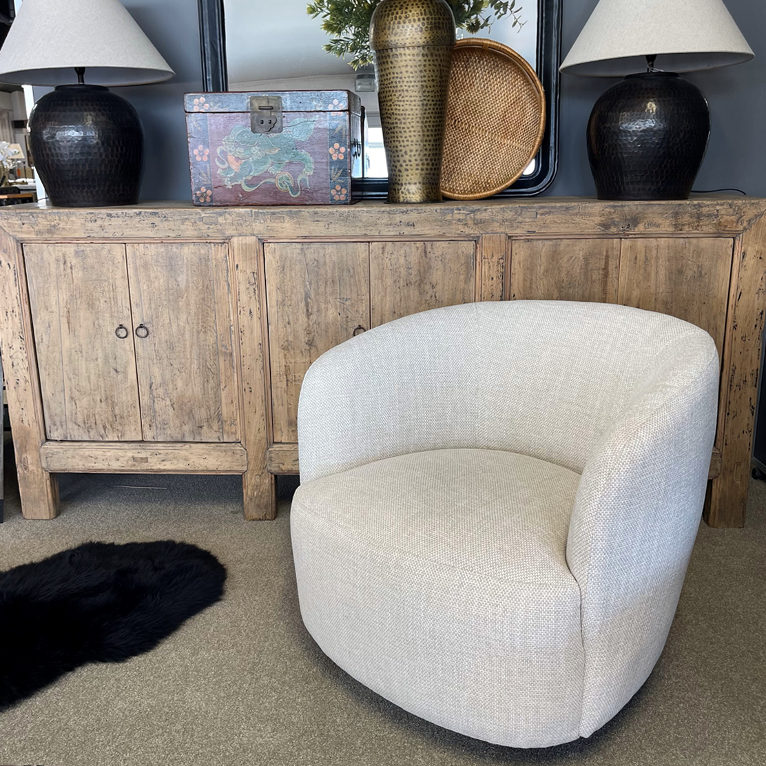 Bowie Swivel Chair in Natural Finish - Modern Rotating Accent Chair for Living Room, Office, or Reading Nook