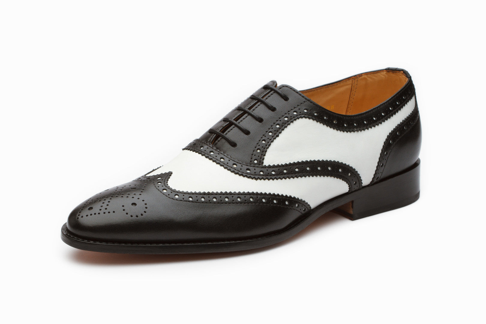 Men's Classic Spectator Wingtip Oxford Shoes - Black & White Two-Tone Dress Shoes for Formal & Business Occasions