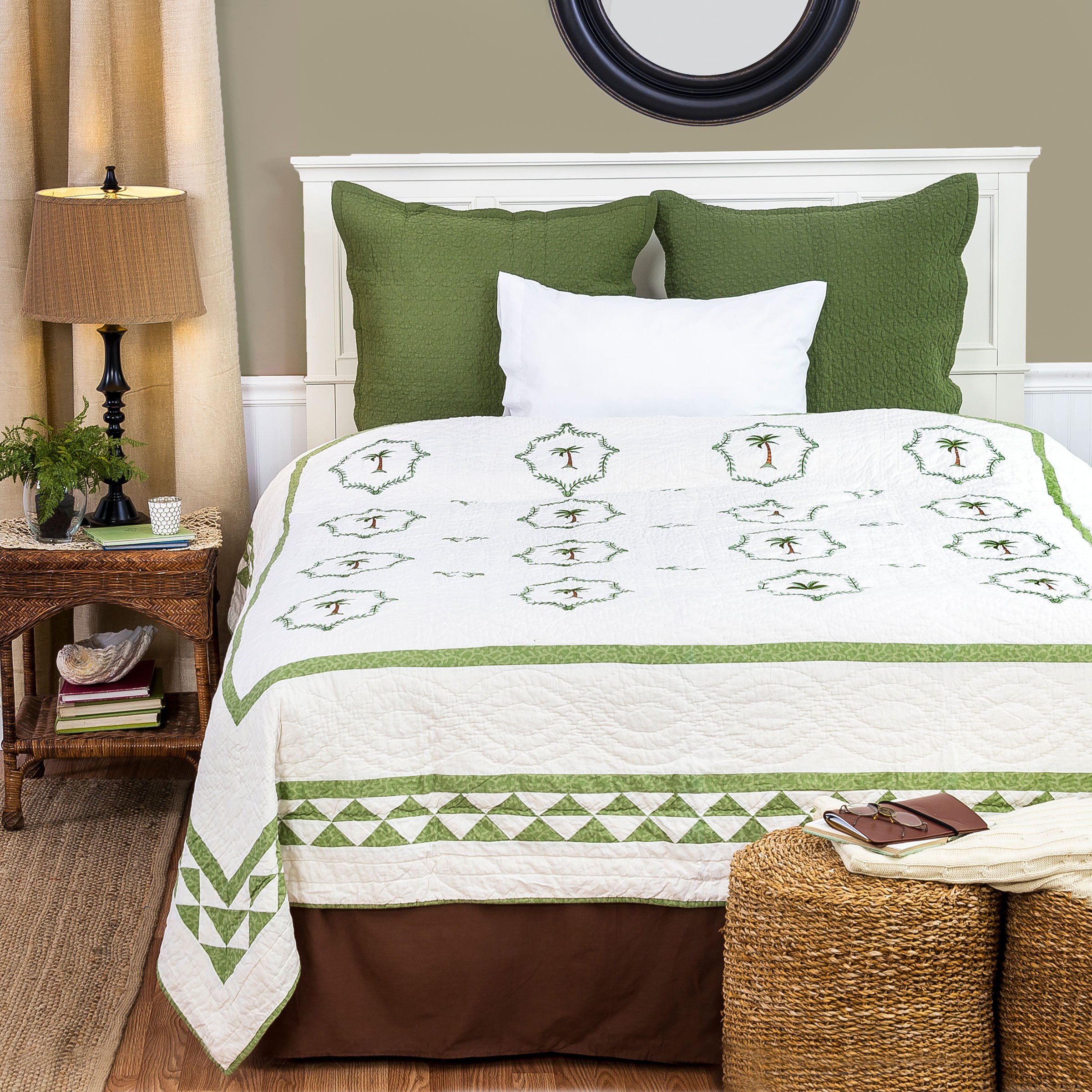 Martinique Embroidered Tropical Palm Tree Lightweight Coastal Beach Quilt - Full/Queen Size Green | Perfect for Beach House, Guest Room & Summer Bedding