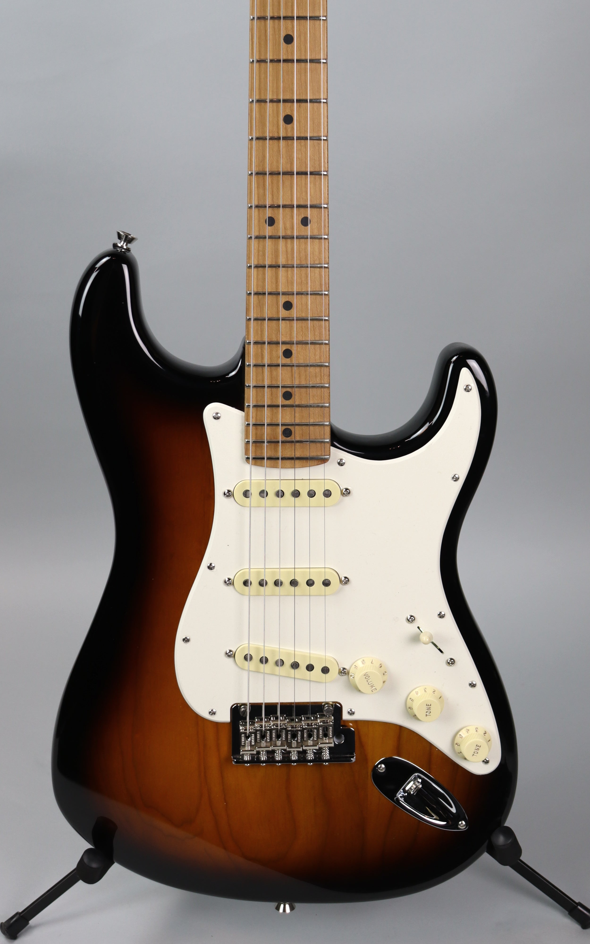 Fender American Professional II Stratocaster Roasted Maple Guitar with Mustang LT50 Amp - Limited Edition 2-Color Sunburst Bundle for Home Studio & Live Performance