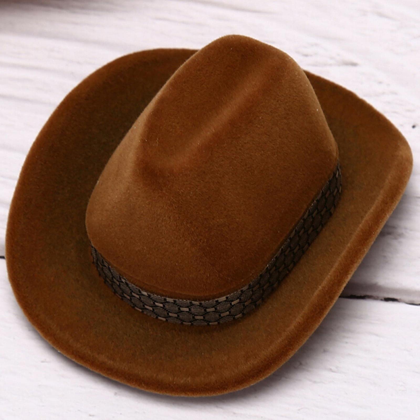 1 Piece Creative Cowboy Hat Shaped Ring Box - Velvet Jewelry Display Case for Rings, Earrings & Small Accessories - Perfect for Jewelry Stores, Gift Packaging & Travel Storage