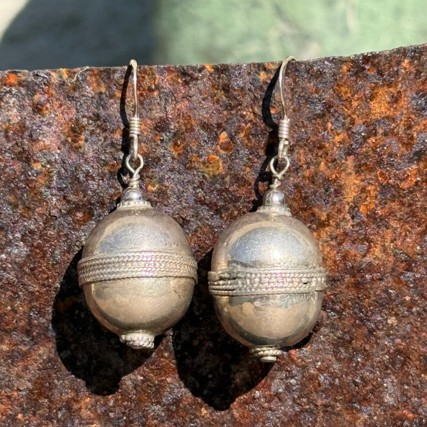 Vintage Bohemian Sterling Silver Oval Orb Pierced Earrings for Women - Handmade Dangle Earrings for Boho Chic, Party & Everyday Wear