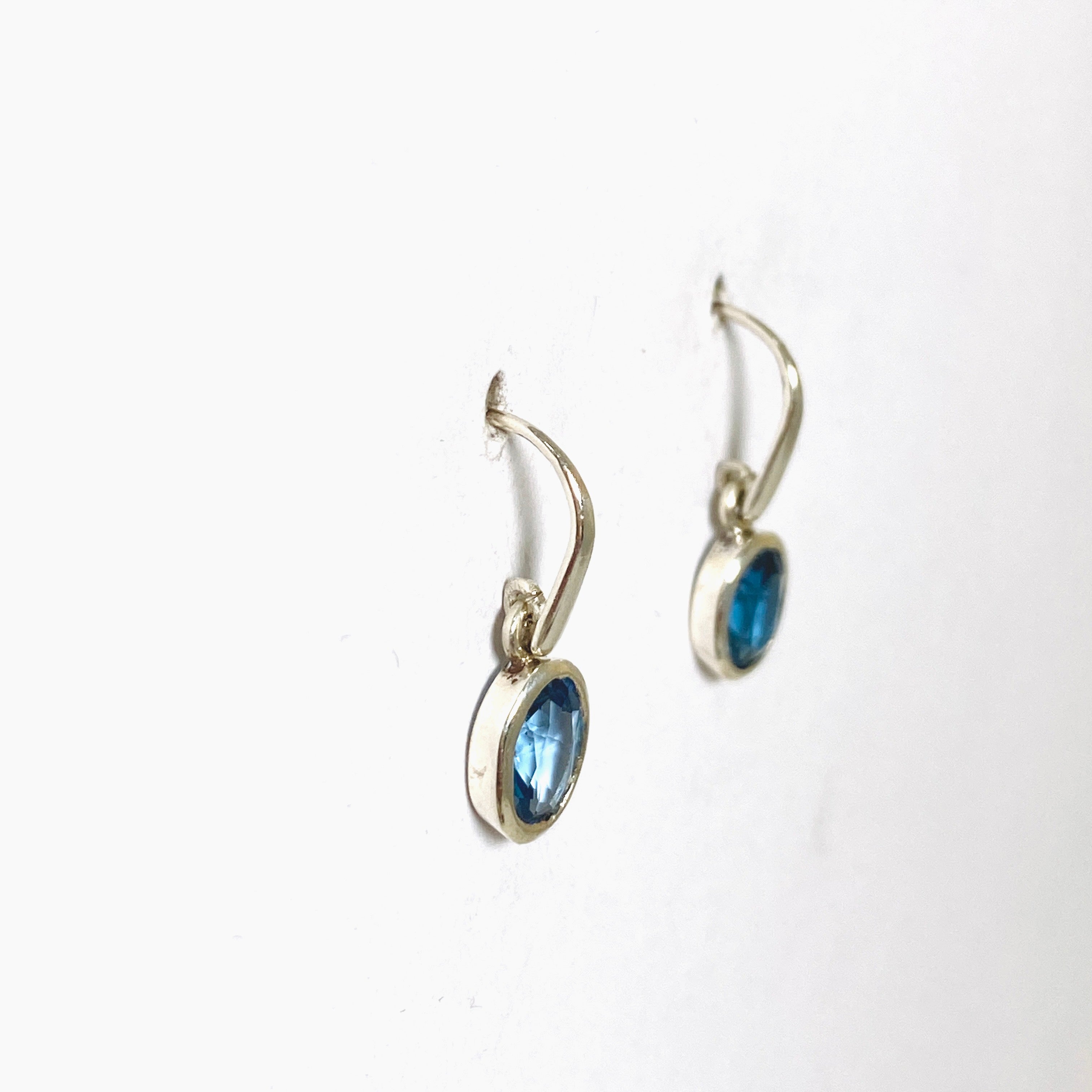 London Blue Topaz Oval Faceted Earrings for Women - 925 Sterling Silver Dangle Earrings - Elegant Jewelry Gift for Birthday, Anniversary & Valentine's Day - Perfect for Parties, Weddings & Special Occasions