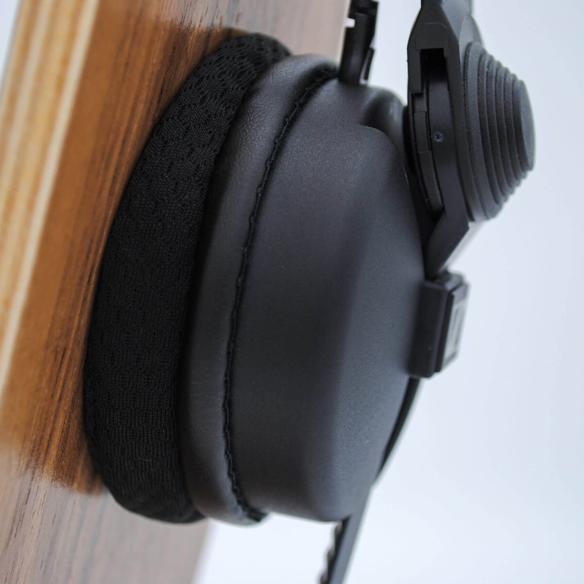 Dekoni Audio Jerzee Series Replacement Earpads - Premium Comfort for Headphones - Perfect for Gaming, Music & Studio Use