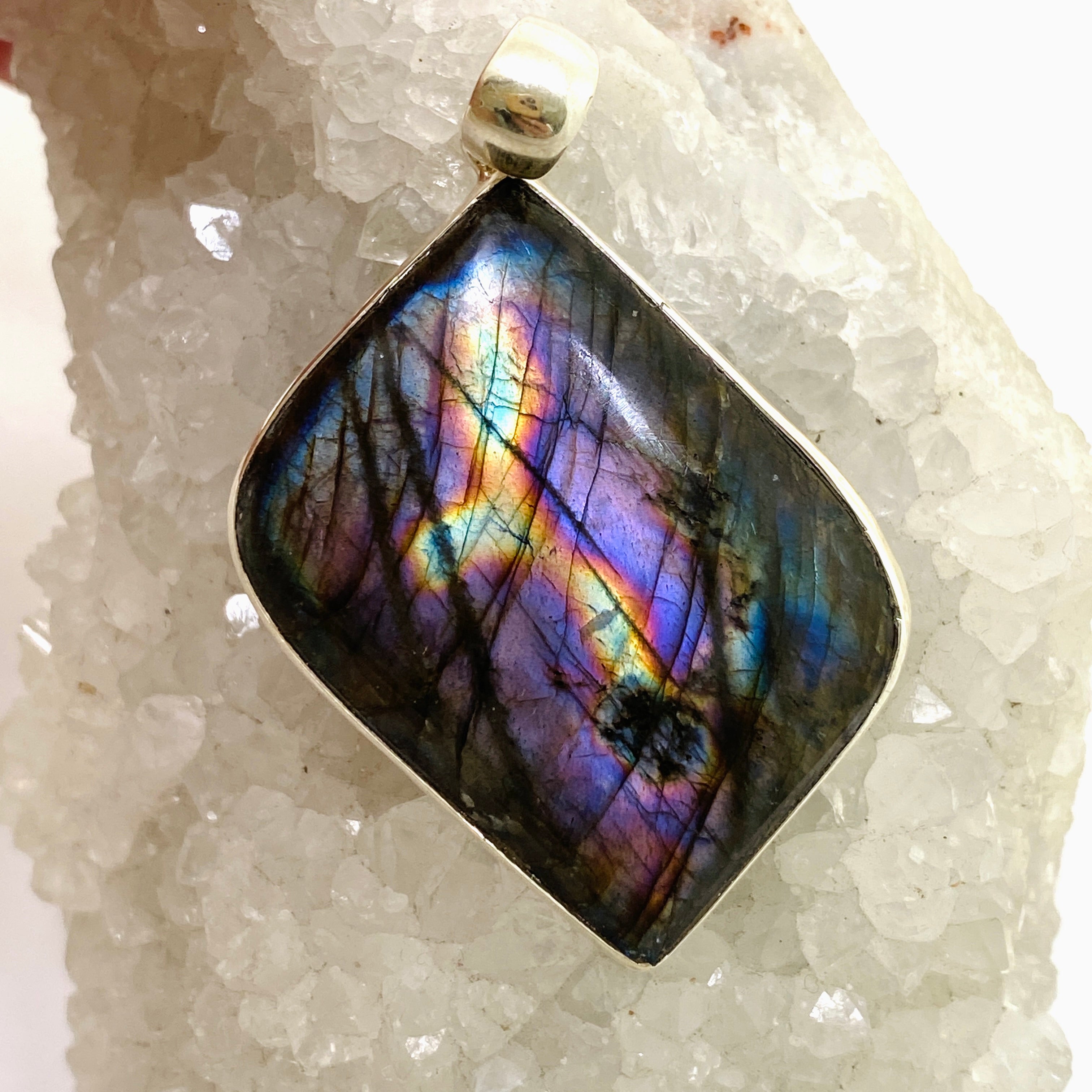 Natural Labradorite Freeform Cabochon Pendant Necklace KPGJ4871 - Healing Crystal Jewelry for Meditation & Energy Work