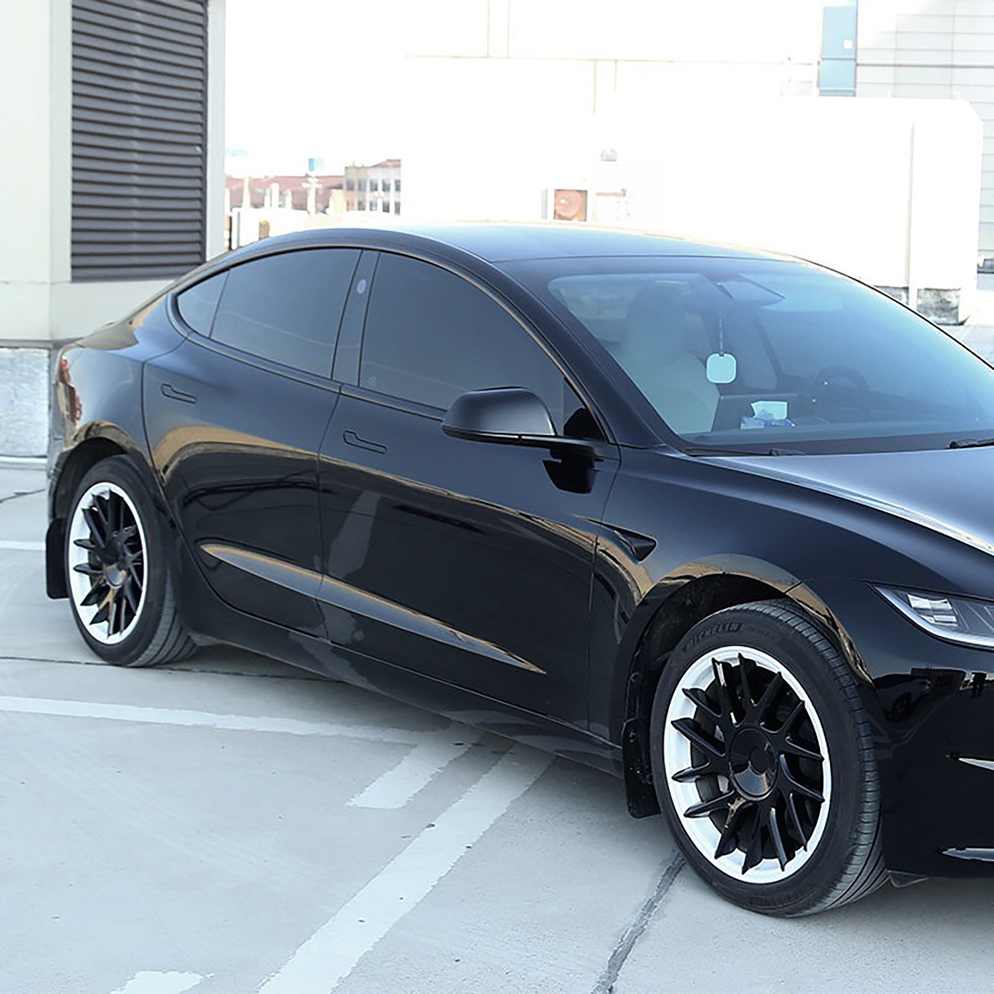 Premium 2024+ Tesla Model 3 18
