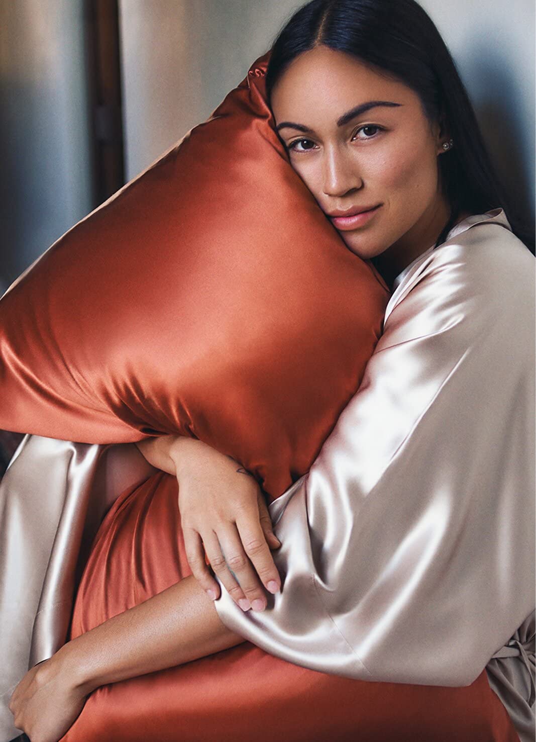 Luxurious Ultra Soft Silky Satin 6-Piece Bed Sheet Set - Queen Size, Wrinkle-Free & Breathable for Comfortable Sleep | Perfect for Master Bedroom, Guest Room & Hotel Use