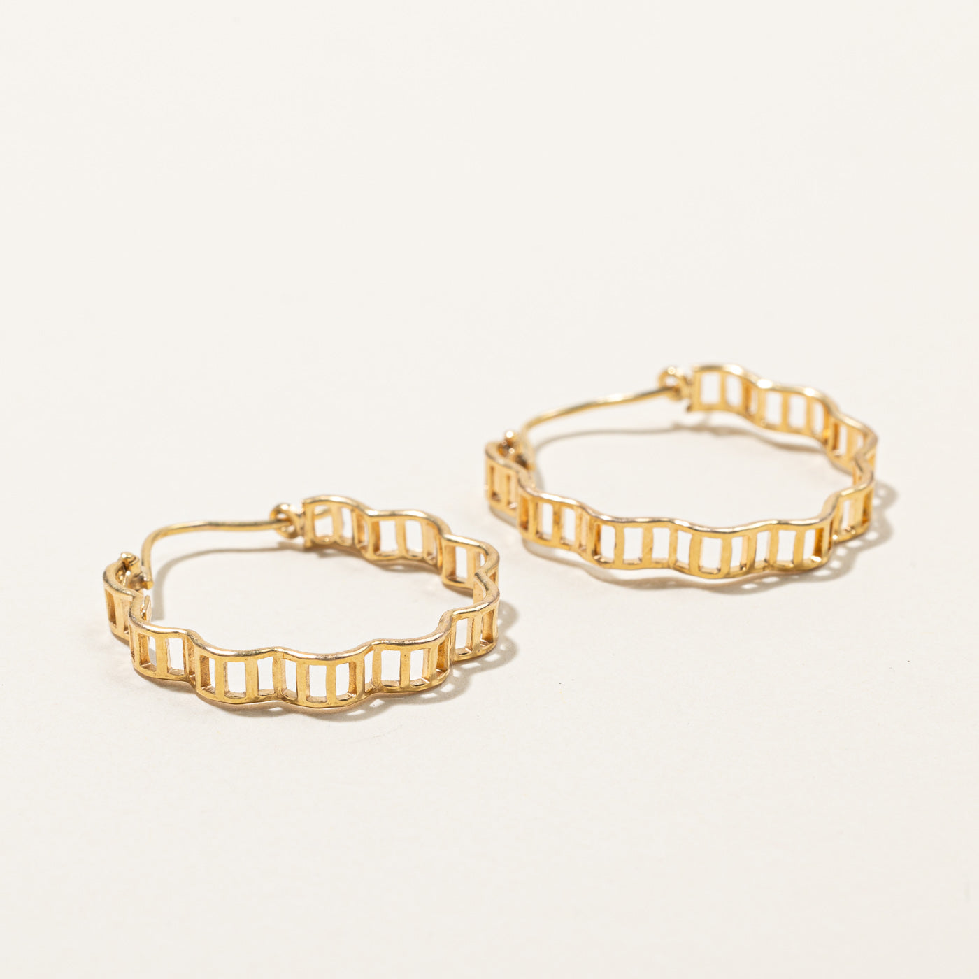 Textured Hoop Earrings for Women - Trendy Gold & Silver Chunky Hoops - Boho Chic Dangle Earrings for Everyday Wear & Special Occasions