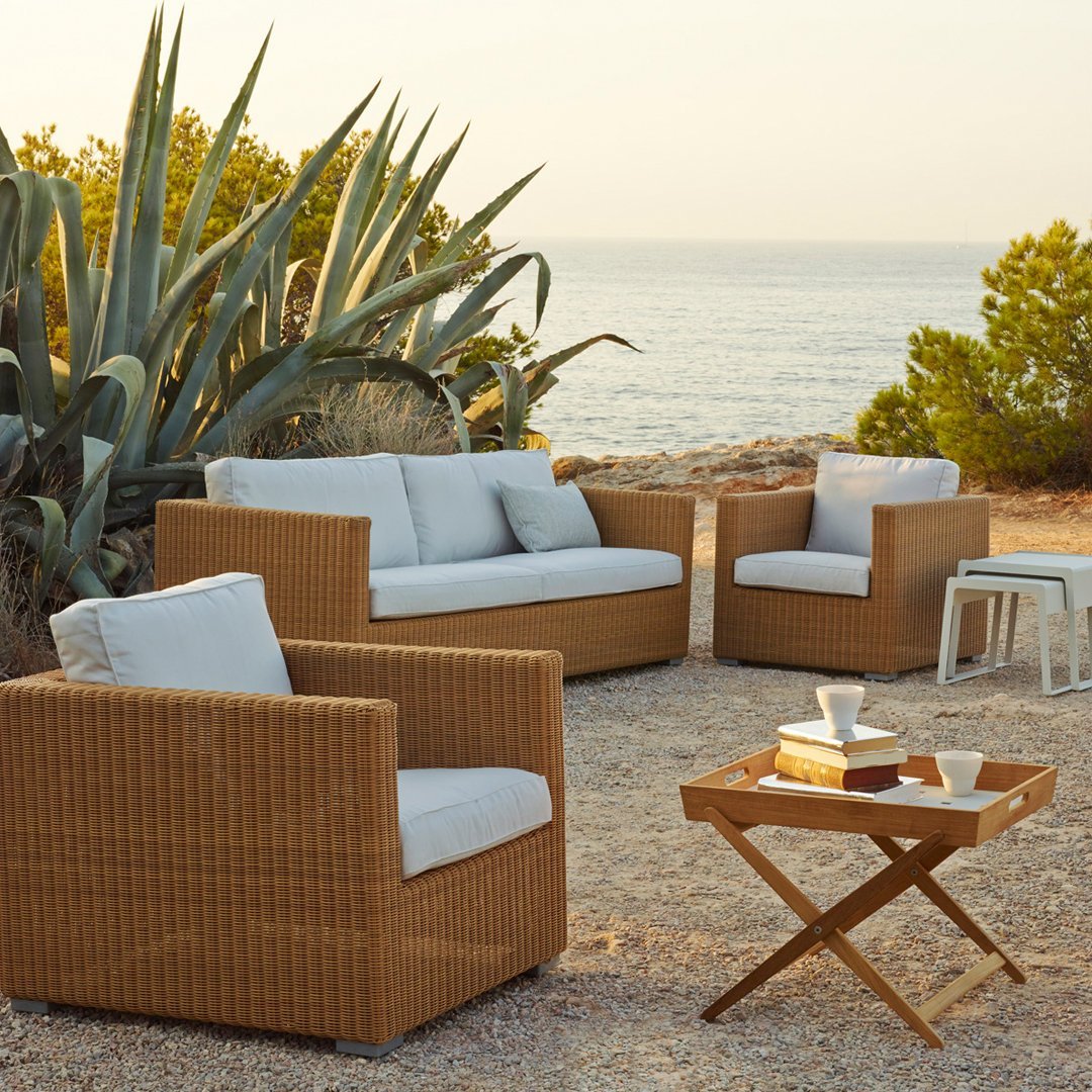 Chester Lounge Chair - Modern Comfortable Upholstered Accent Chair for Living Room, Bedroom & Office - Perfect for Relaxing, Reading & Entertaining