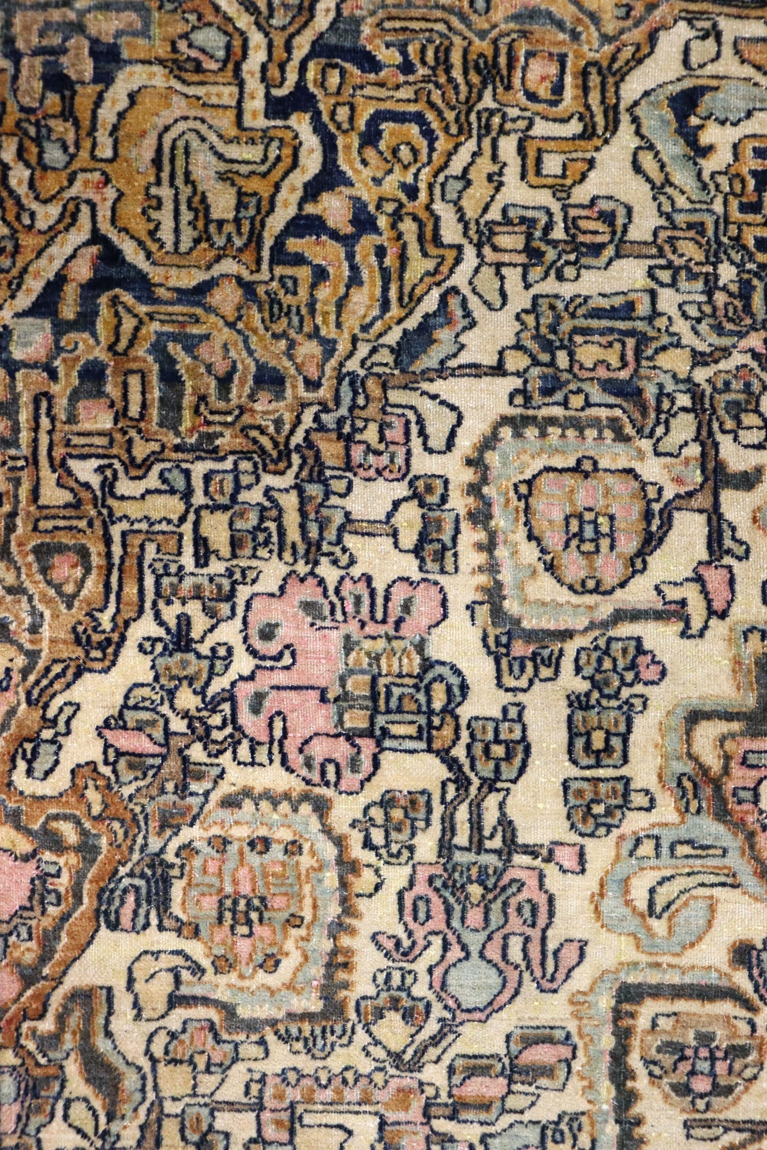 Antique Isphahan Handwoven Traditional Persian Rug - J65769 - Perfect for Living Room, Bedroom & Home Decor