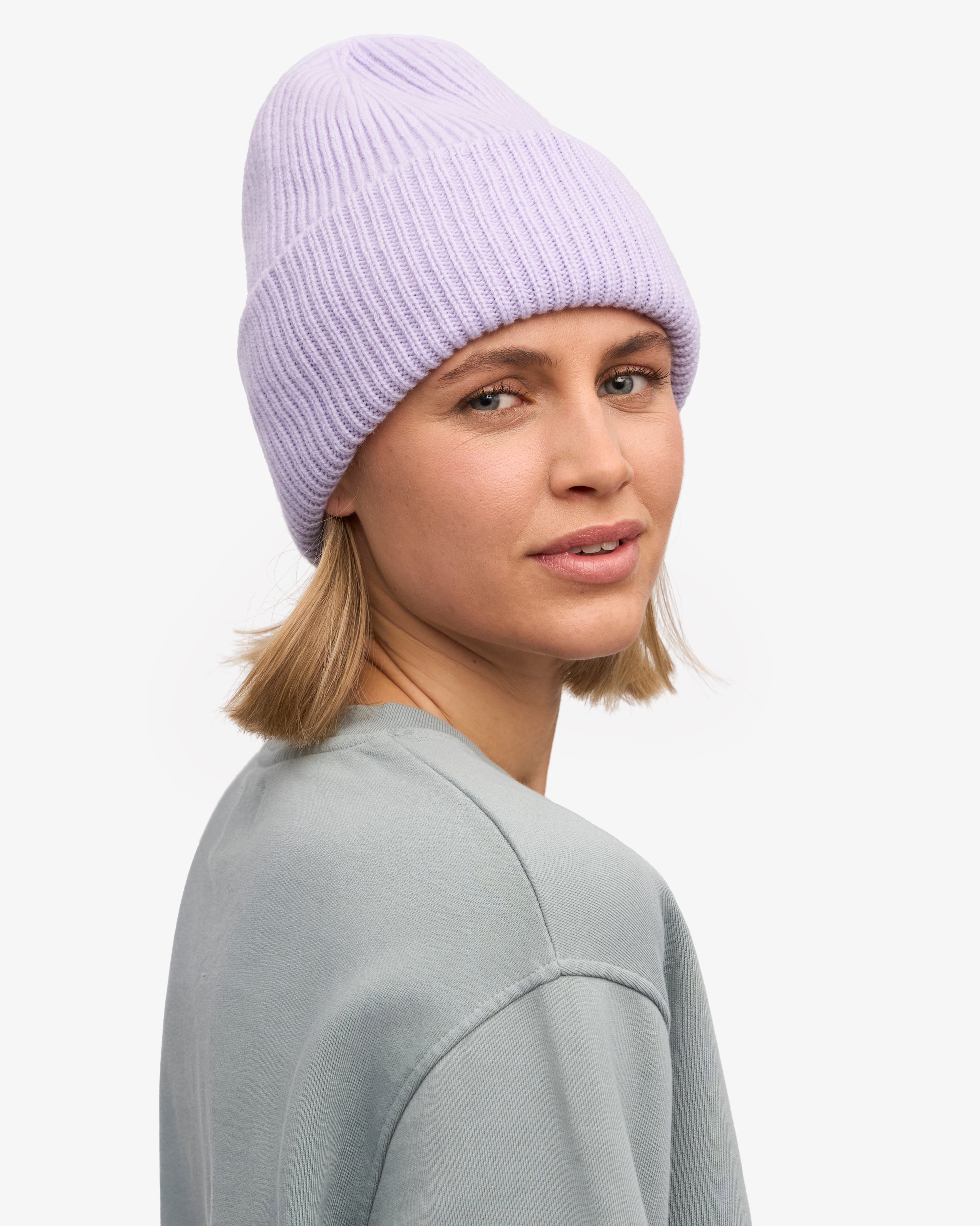 Soft Lavender Merino Wool Beanie - Warm Winter Hat for Women & Men - Perfect for Skiing, Hiking & Outdoor Activities