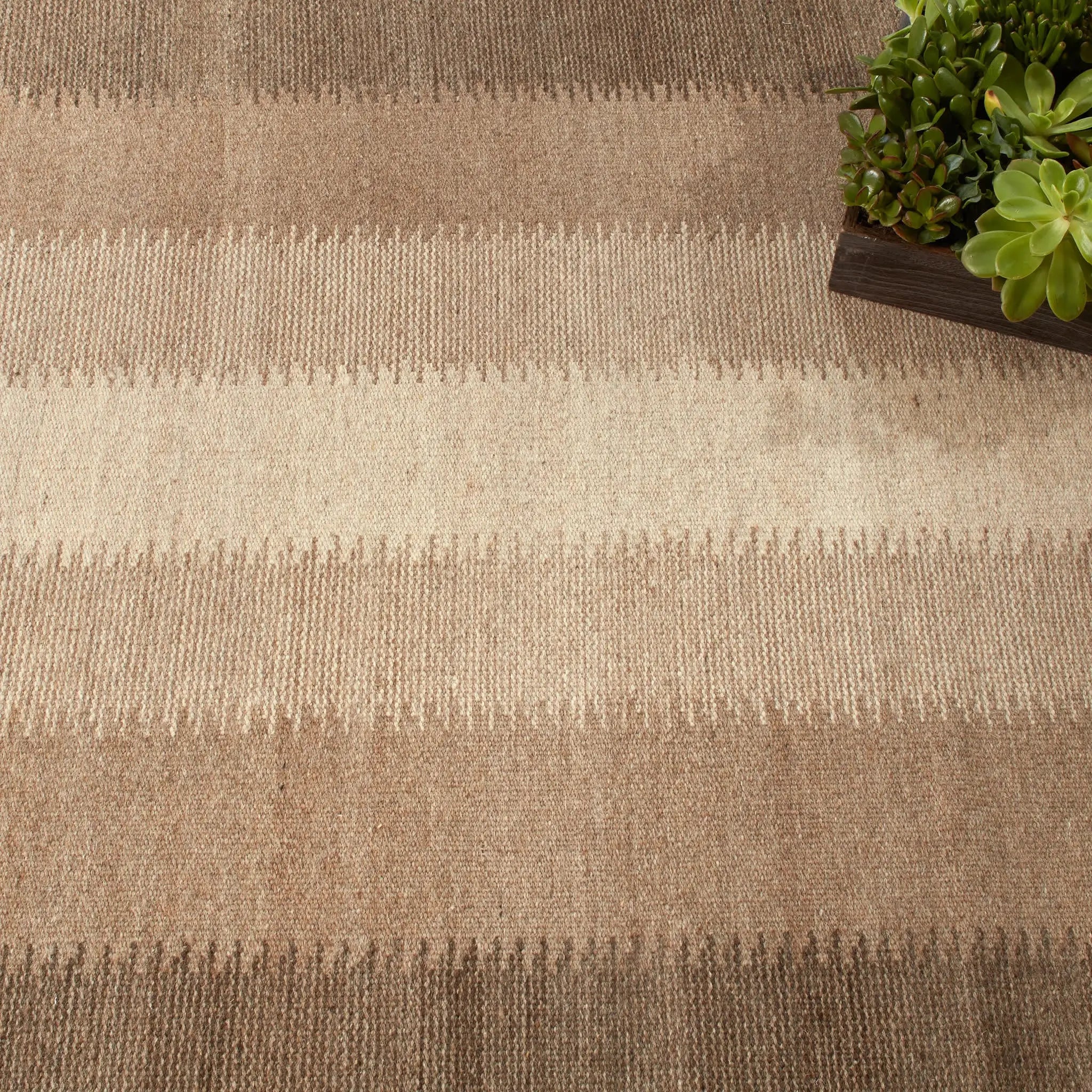 Dash & Albert Ronan Ikat Handwoven Wool Rug - Stylish & Durable Area Rug for Living Room, Bedroom, or Office Decor