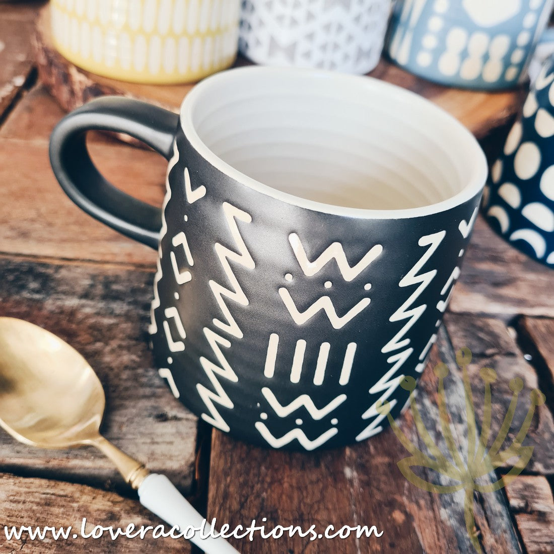 Groovy Embossed Dinnerware Set - 70% Off Clearance Sale | Elegant Tableware for Parties, Weddings & Home Decor