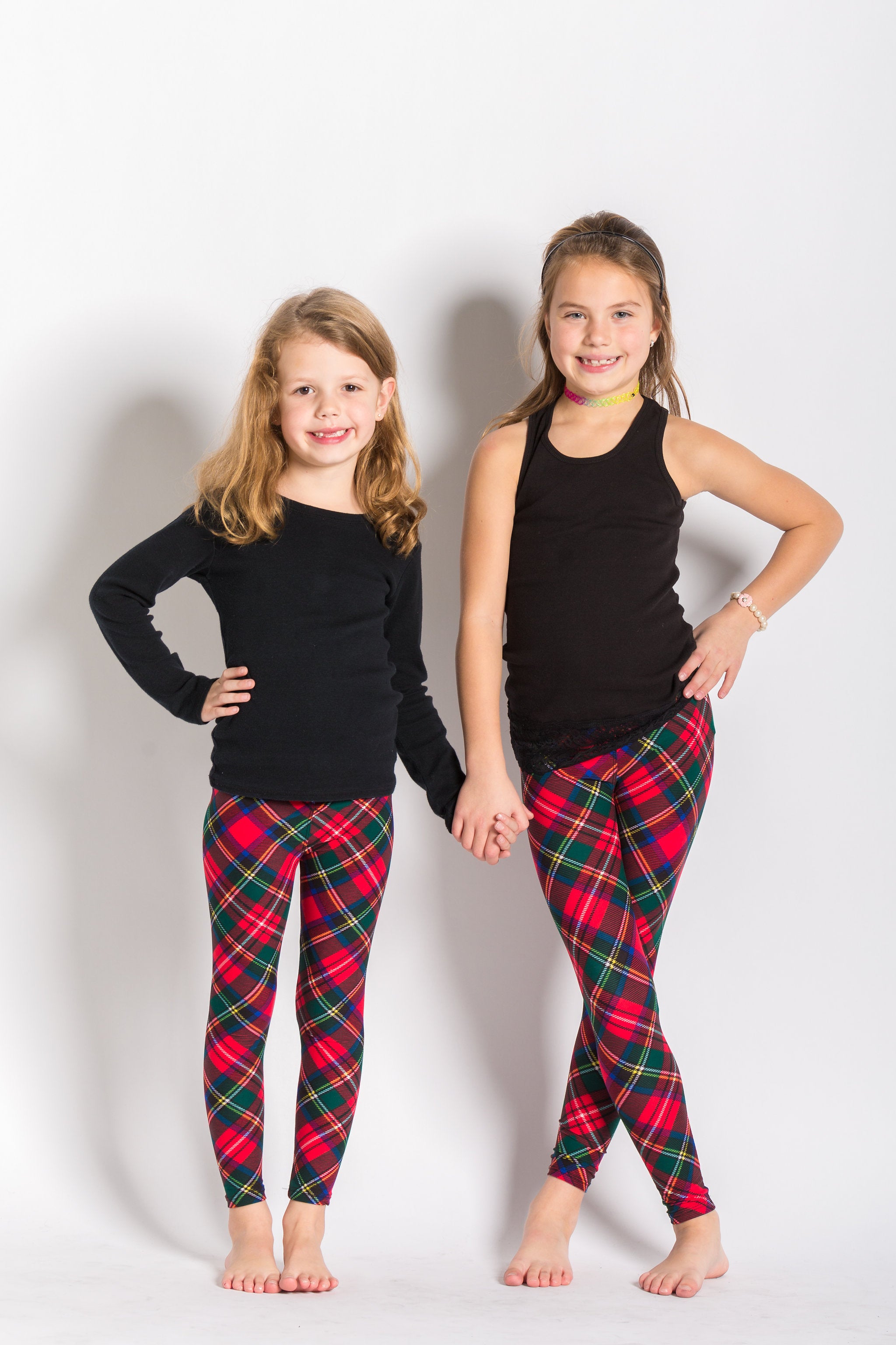 Royal Stewart Tartan Kilt for Kids - Size S/M - Traditional Scottish Skirt for Boys & Girls - Perfect for School Events, Weddings & Highland Dances