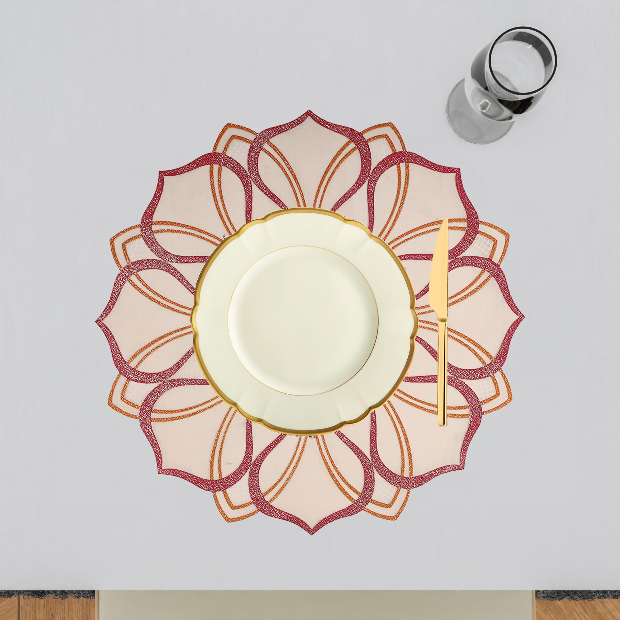 Premium Kuber Industries Round Placemats Set - 6-Piece Golden Leaf Design Table Mats for Dining & Kitchen - Elegant Table Setting for Dinner Parties, Family Meals & Home Decor