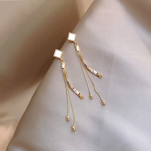 Elegant Korean Rhinestone Butterfly Stud Earrings for Women - Cute Fashion Jewelry with Metal Chain Design - Perfect Gift for Girls & Women (Great for Parties, Weddings & Daily Wear)