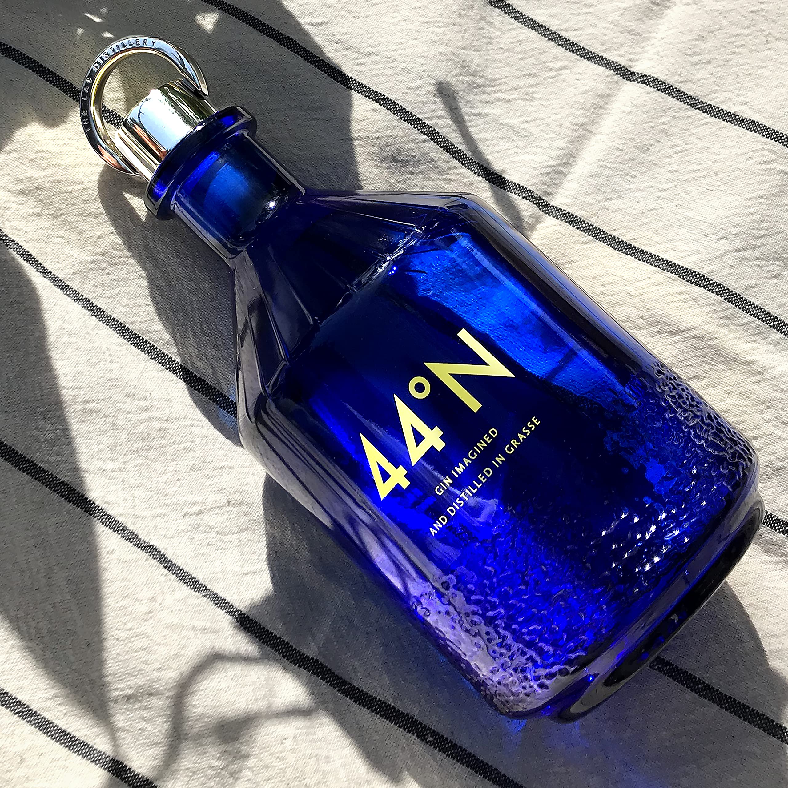 Premium 44°N Gin Gift Set - Luxury Crafted Gin with Elegant Gift Box - Perfect for Holidays, Special Occasions & Cocktail Enthusiasts
