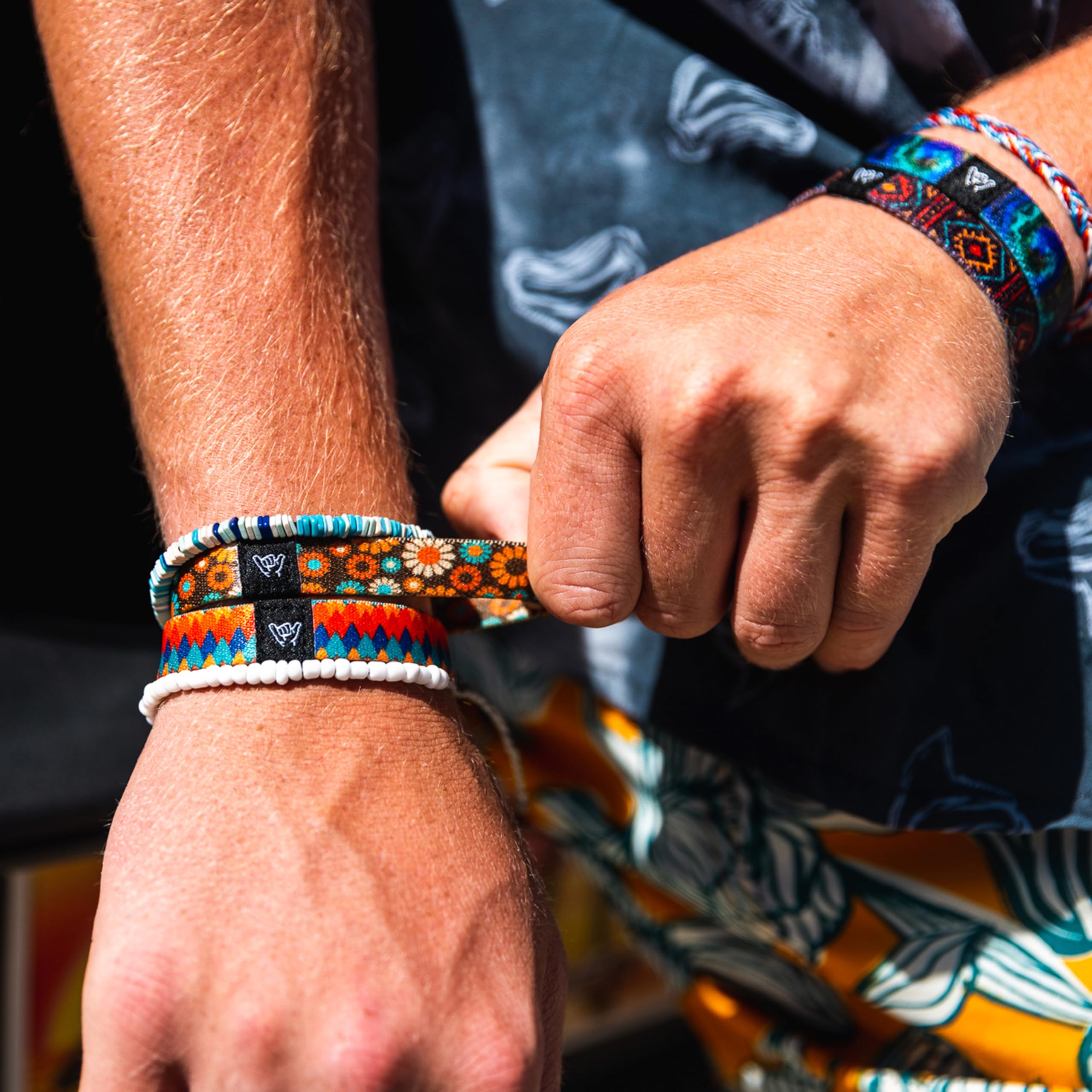 Hang Loose Bands - Southwestern Wrap Bracelet for Men, Women & Teens - Comfortable Summer Wristband - Boho Reversible Friendship Bracelet - Perfect for Music Festivals, Beach Trips & Boho Fashion