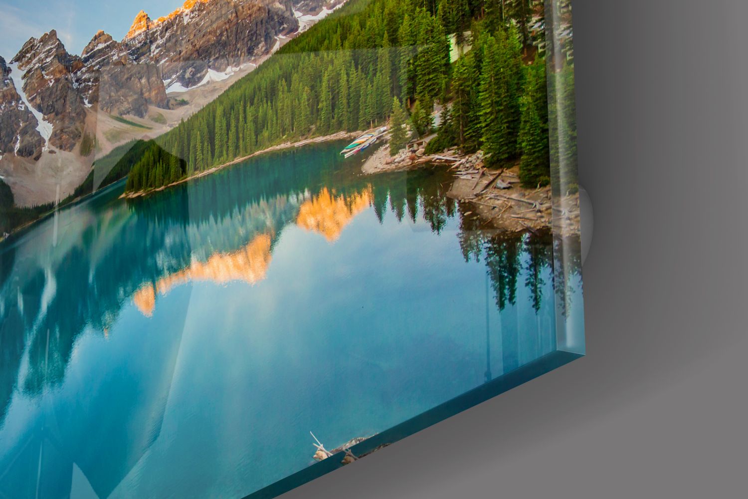 Moraine Lake Canada - Stunning Scenic Views & Hiking Trails in Banff National Park | Perfect for Nature Lovers & Outdoor Adventures