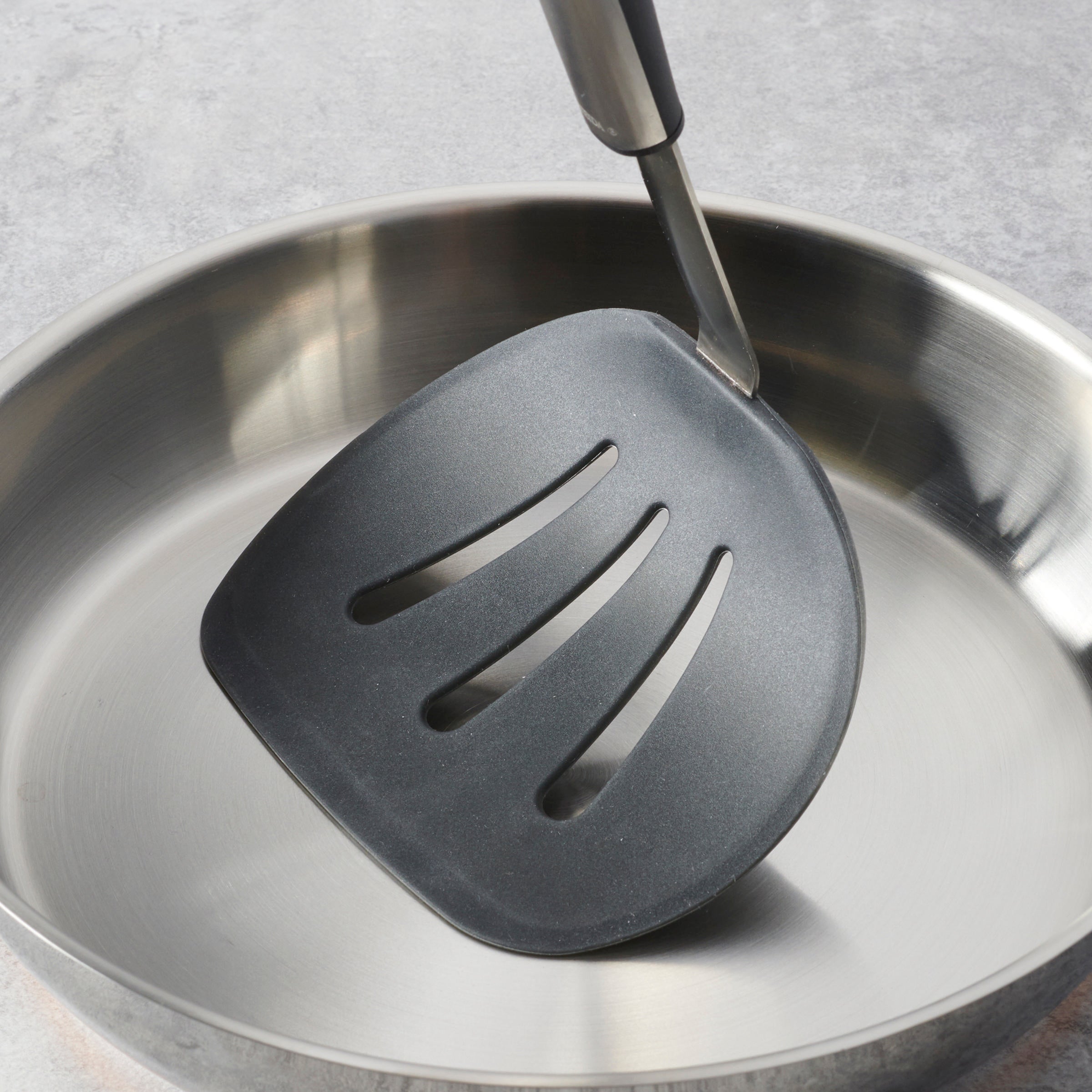 Elite Gadgets Large Flexible Silicone Turner Spatula - Perfect for Non-Stick Cookware, Grilling, Flipping Pancakes & Eggs