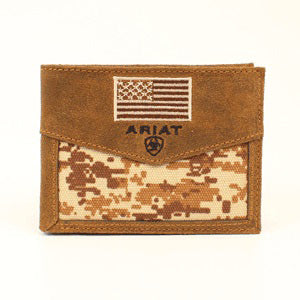 Ariat Digital Camo American Flag Leather Wallet - Patriotic Bifold Wallet for Men - Perfect for Everyday Use, Travel & Outdoor Adventures