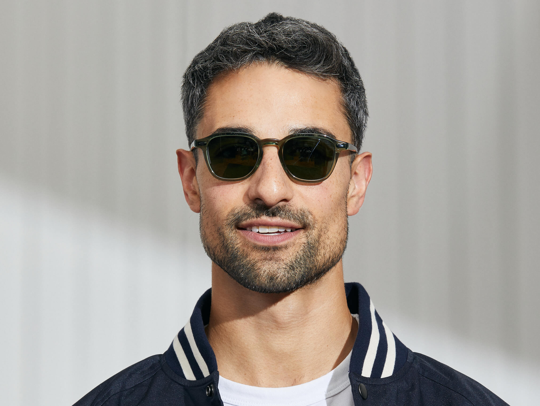 Vantz Sun - Premium Sunglasses for Men & Women - UV Protection, Polarized Lenses - Perfect for Driving, Beach, Outdoor Sports & Fashion Accessories