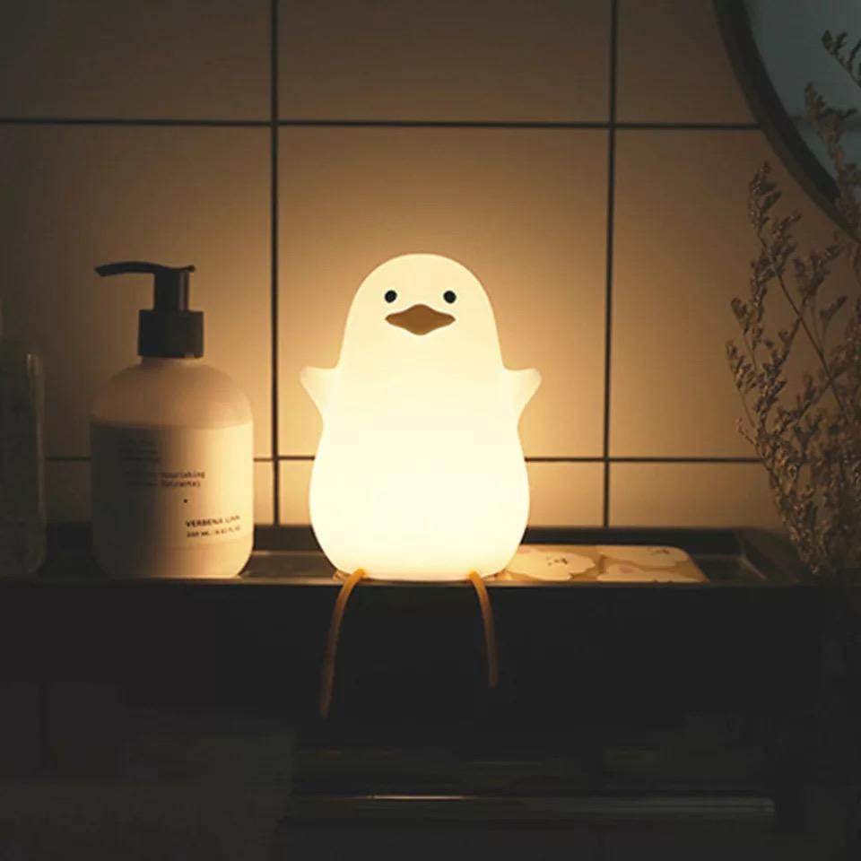 Ducky LED Night Light for Kids - Cute Duck Shape Nursery Lamp, Bedroom Decor, Sleep Aid for Babies & Toddlers - Perfect for Bedtime, Nighttime Feeding, and Soothing Fears